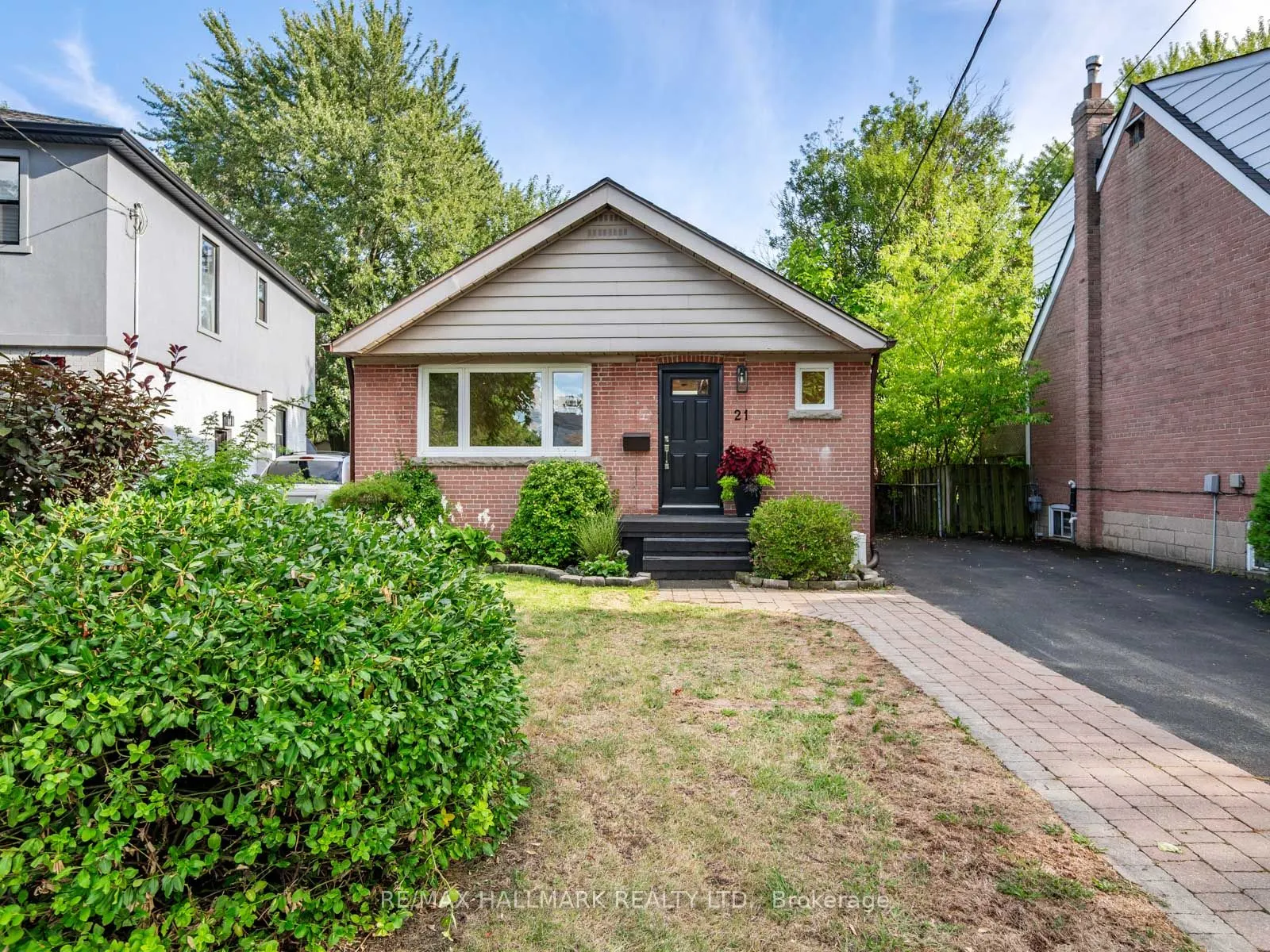 21 Fairfax Crescent