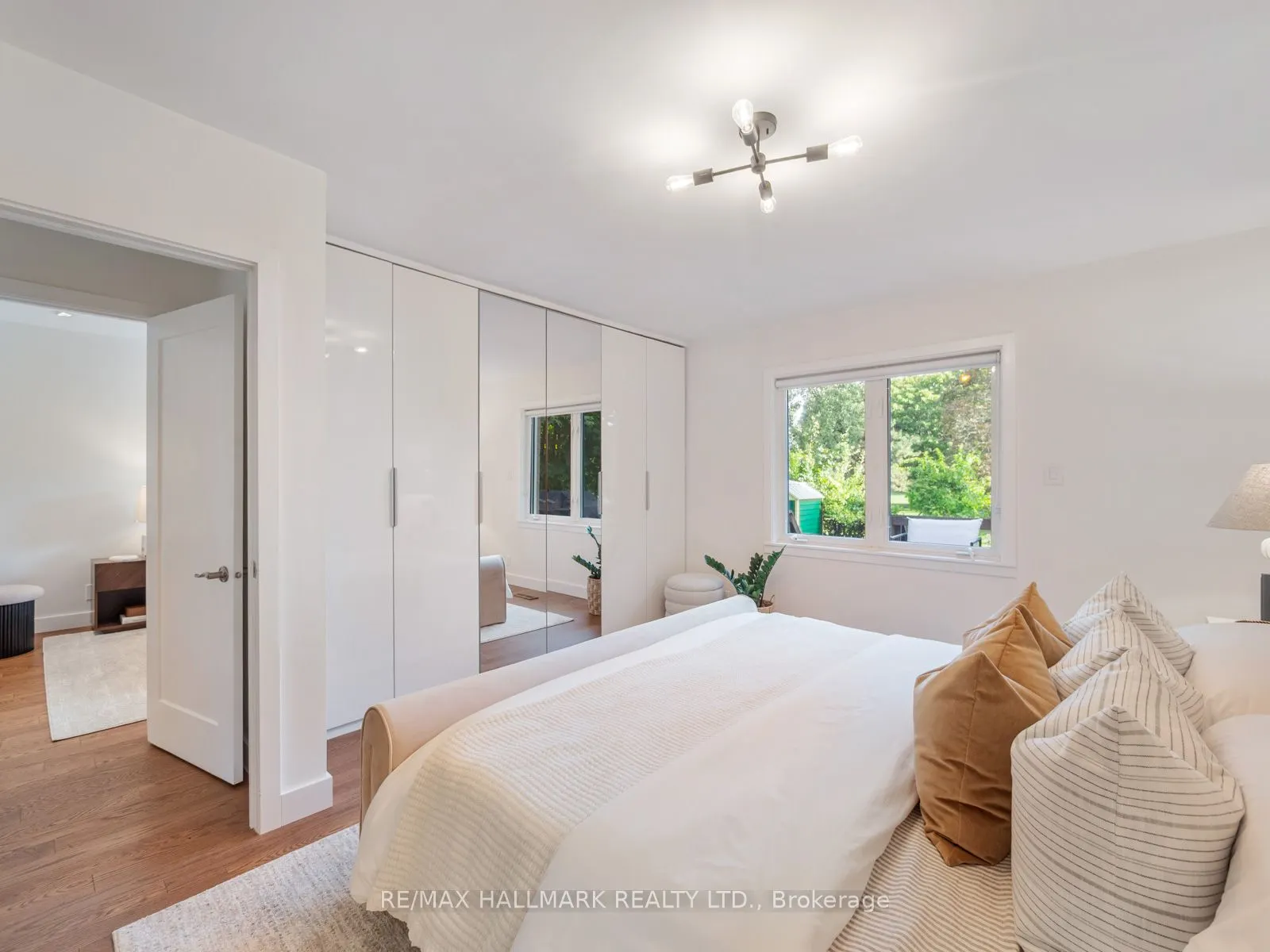 21 Fairfax Crescent