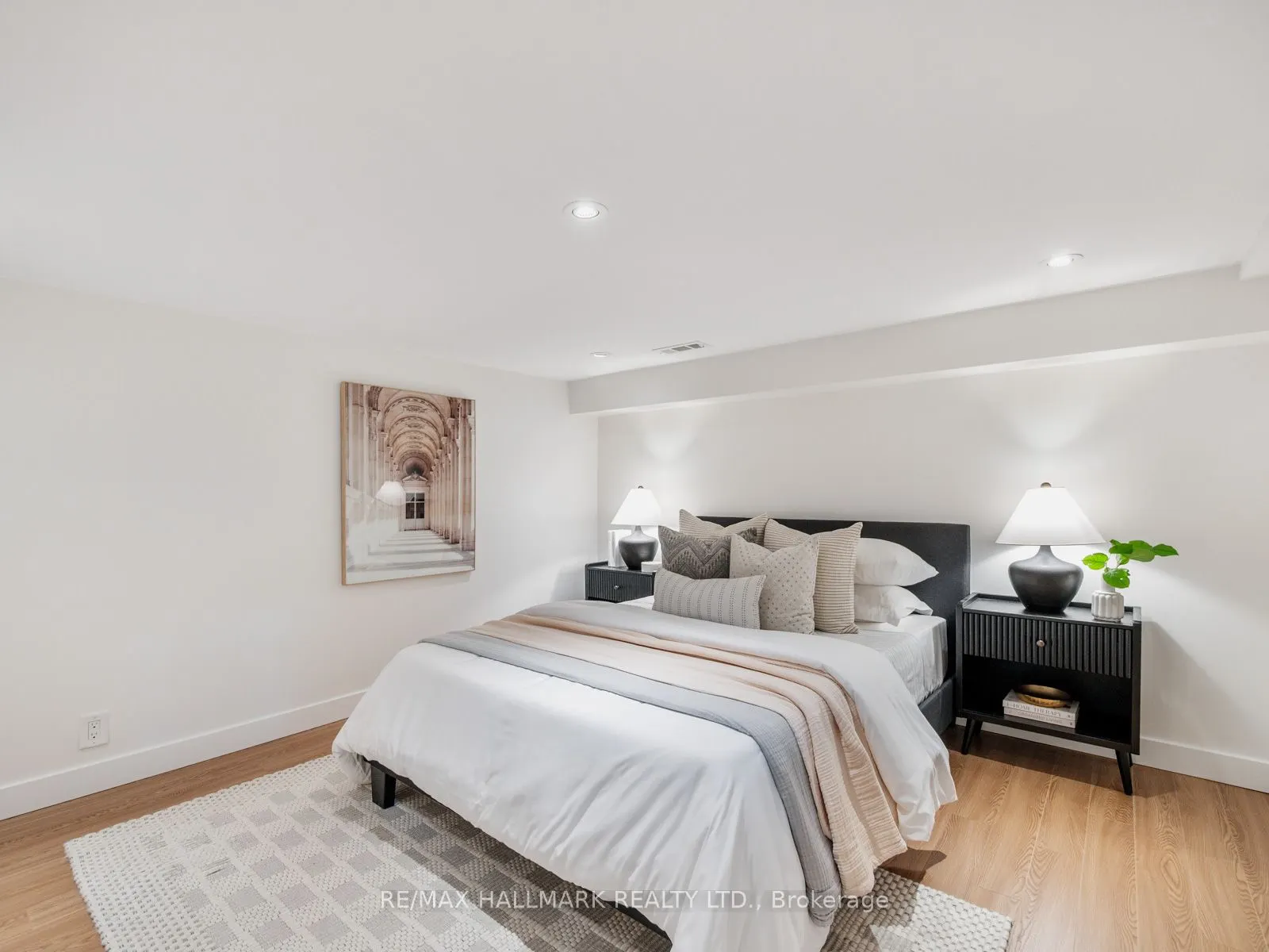 21 Fairfax Crescent