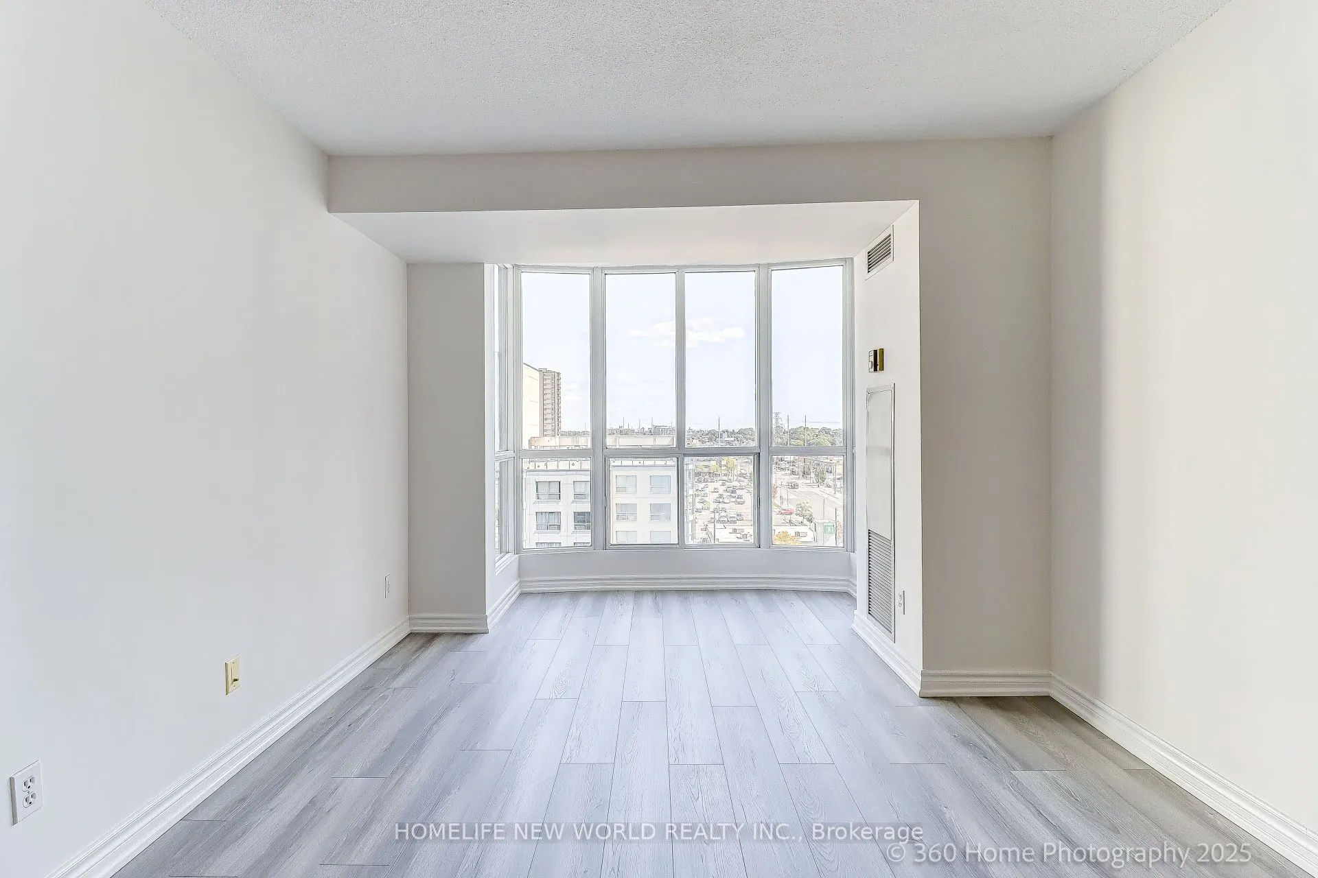 2550 Lawrence Avenue, #1006