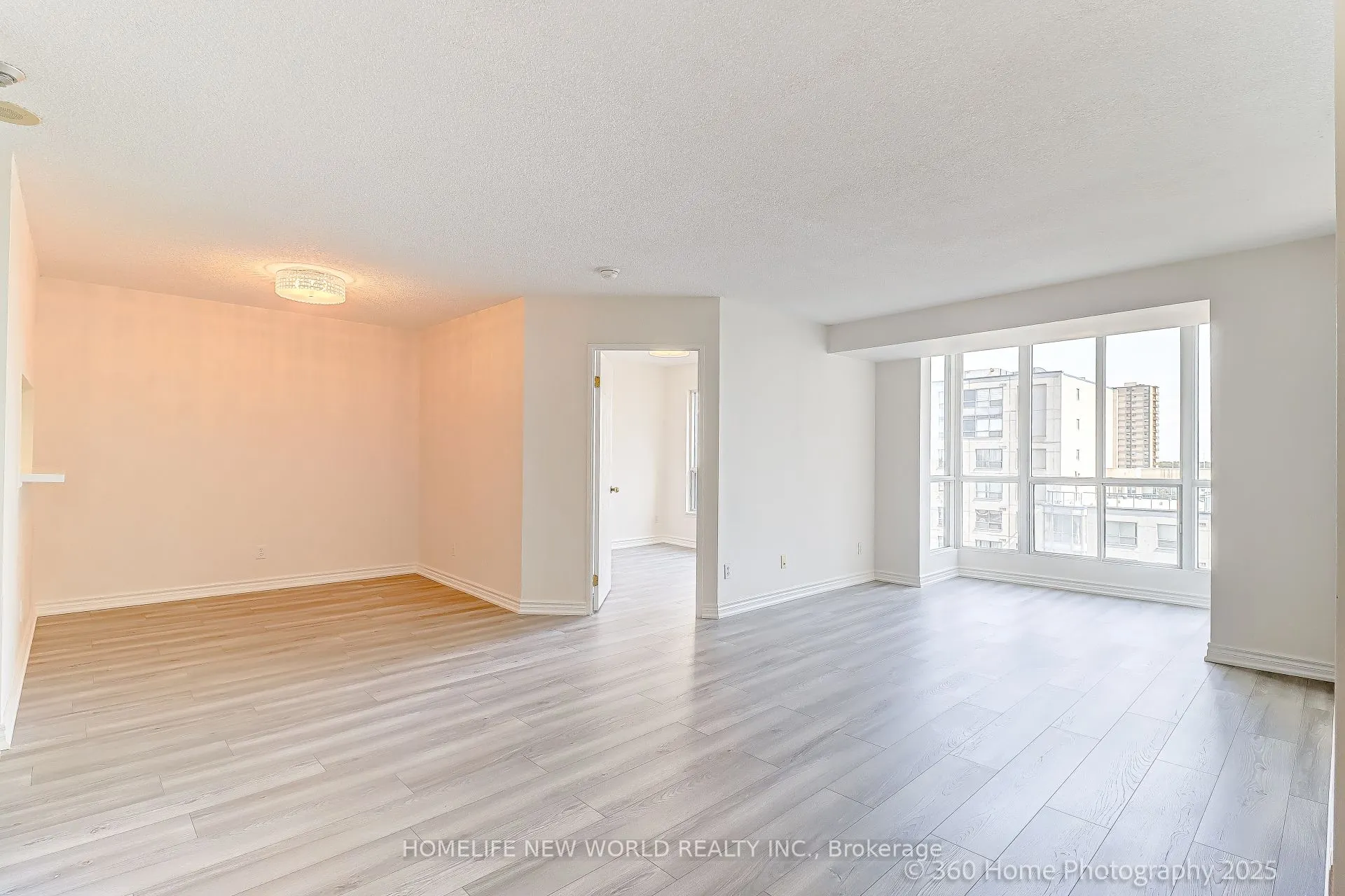 2550 Lawrence Avenue, #1006
