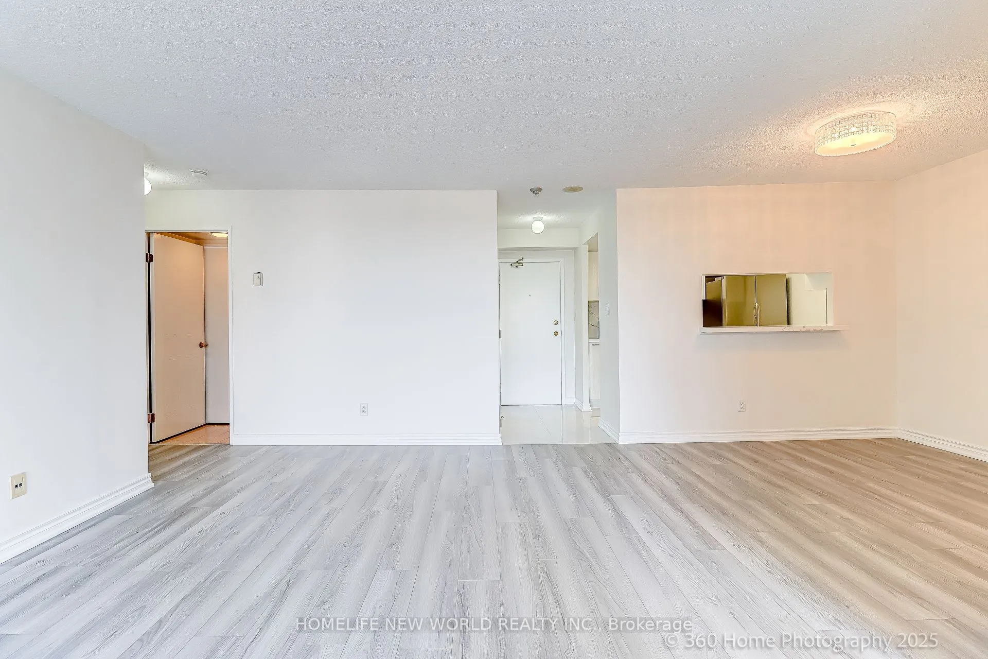 2550 Lawrence Avenue, #1006