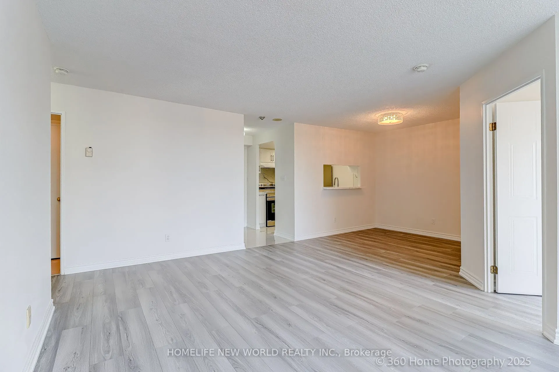 2550 Lawrence Avenue, #1006