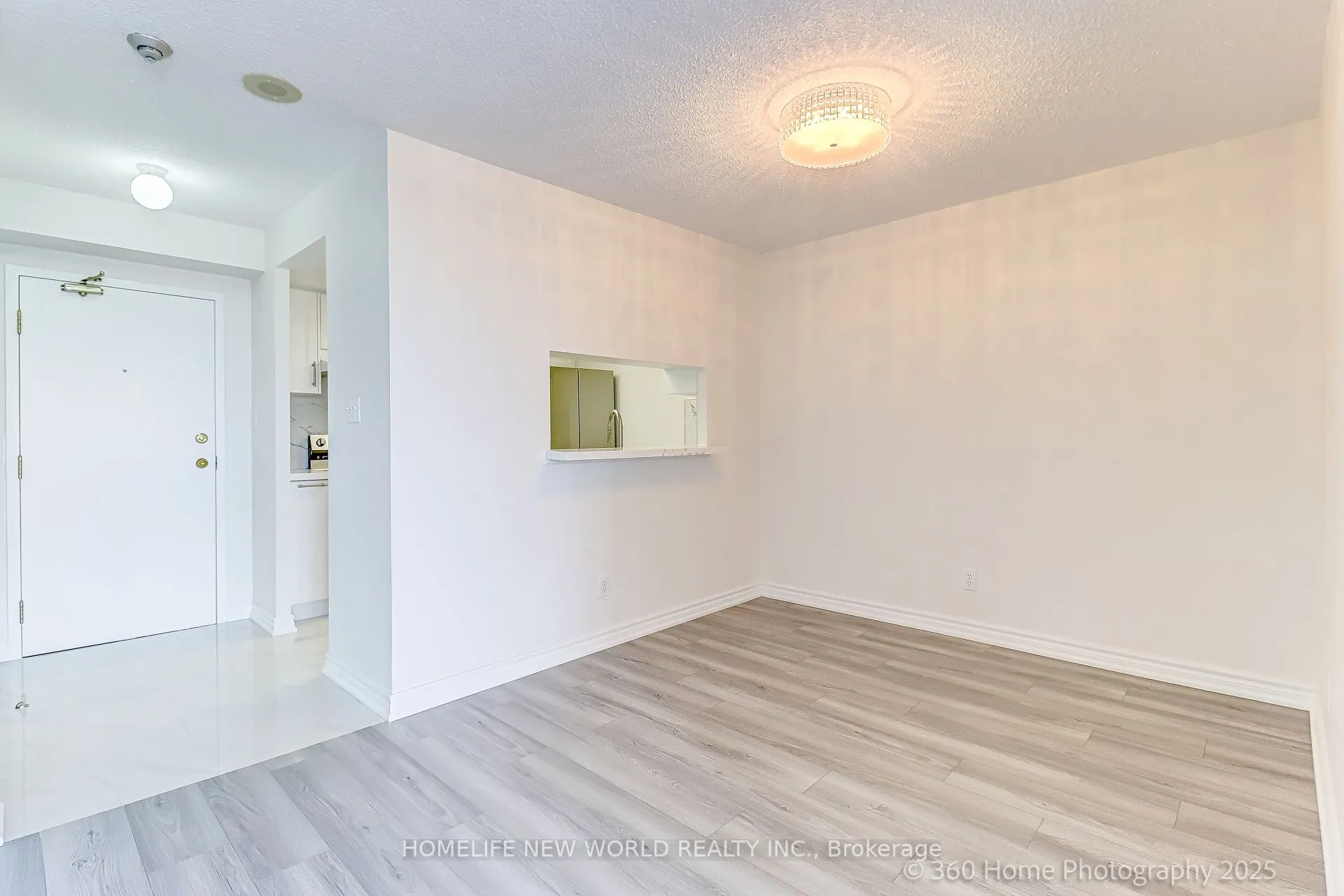 2550 Lawrence Avenue, #1006