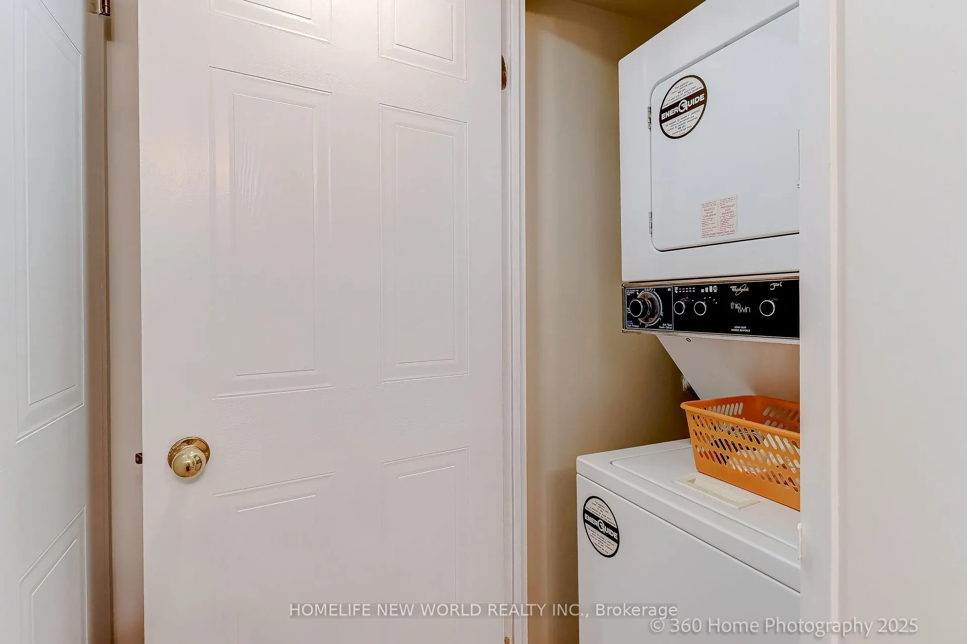 2550 Lawrence Avenue, #1006