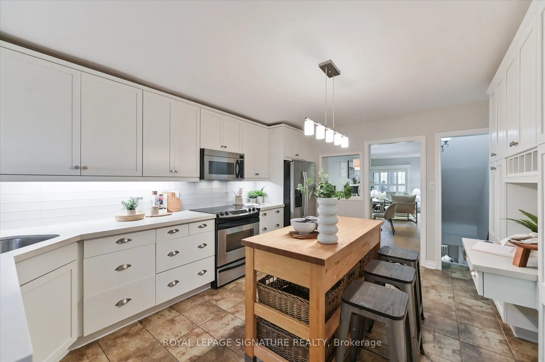 80 Mortimer Avenue