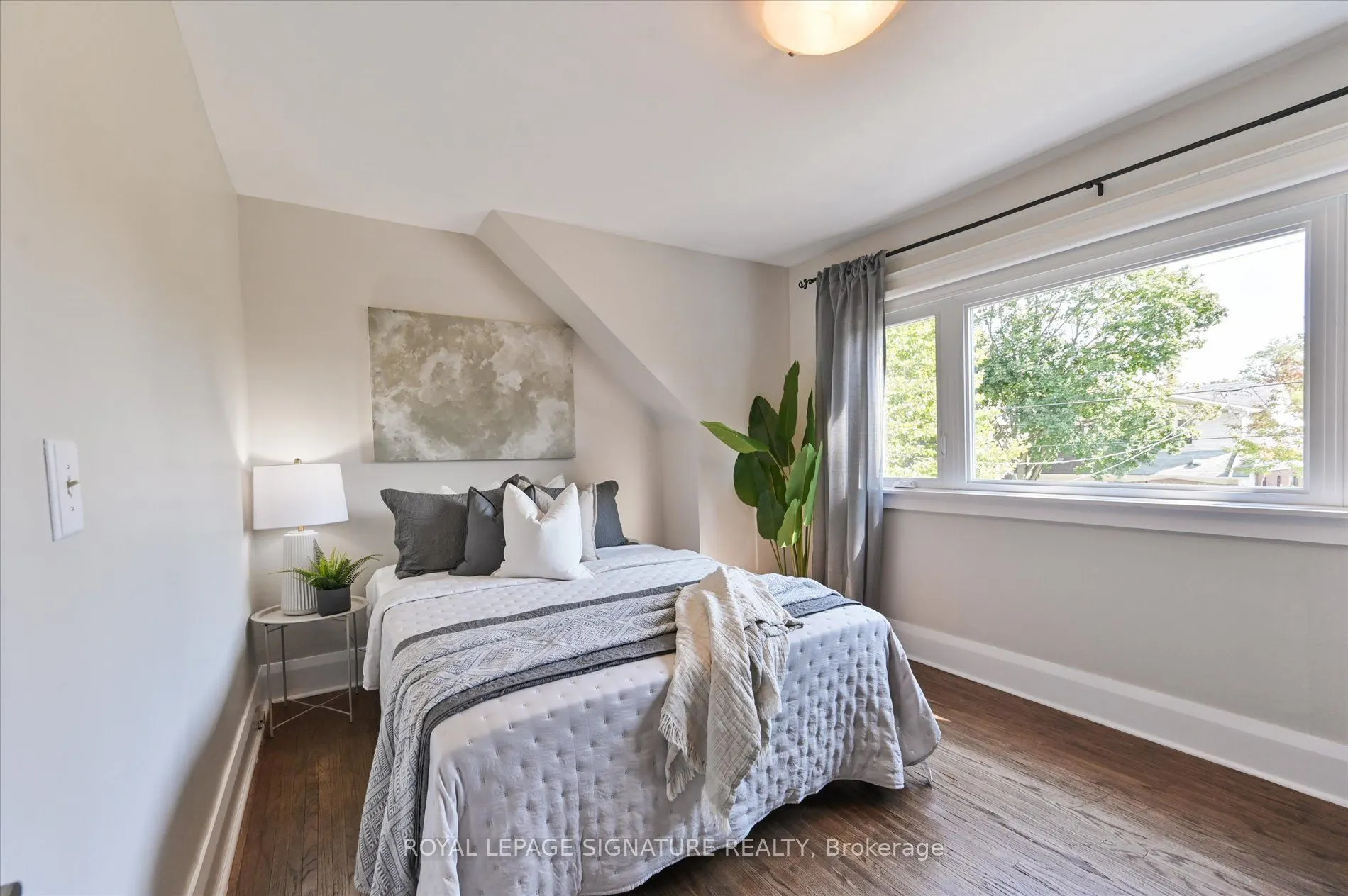 80 Mortimer Avenue