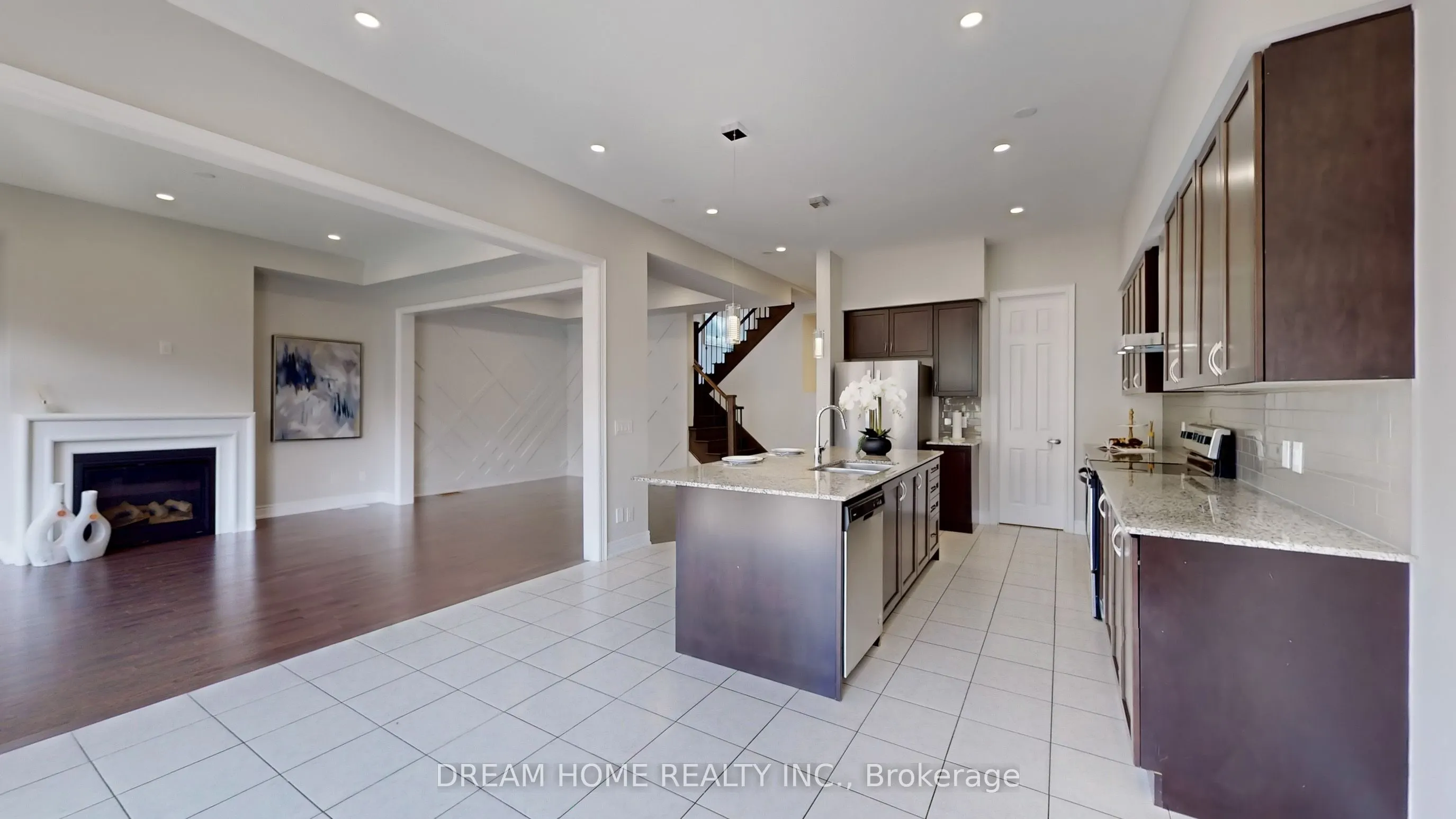 69 Blenheim Circle