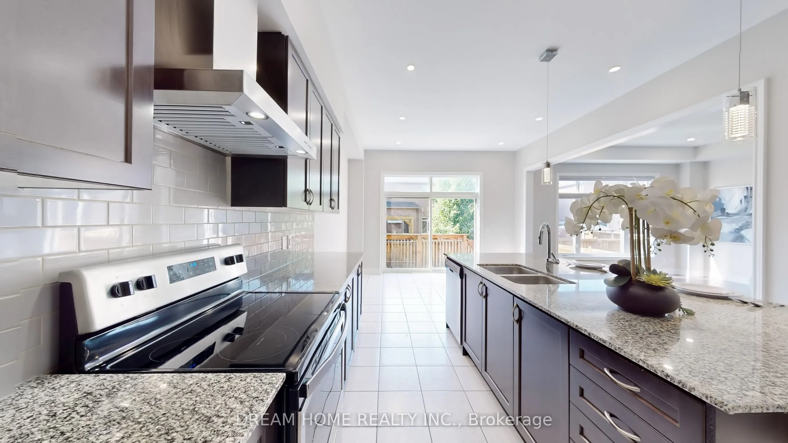 69 Blenheim Circle