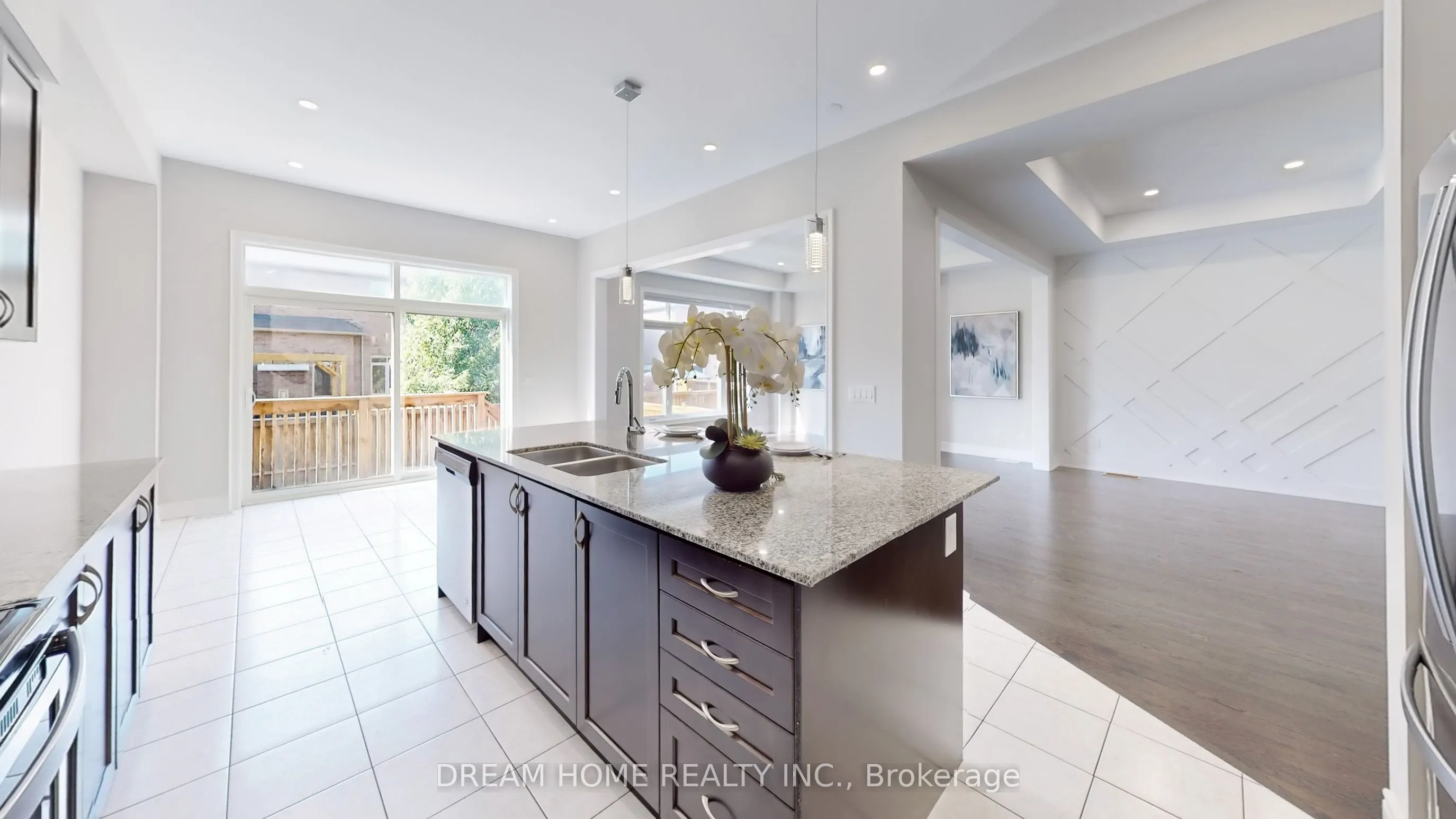 69 Blenheim Circle