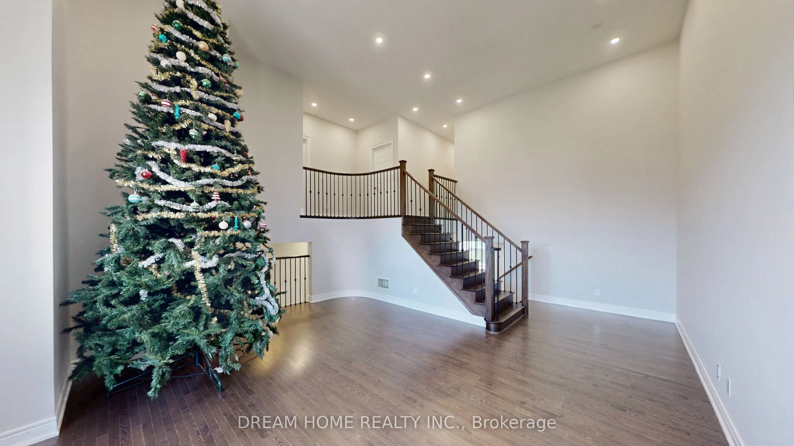 69 Blenheim Circle