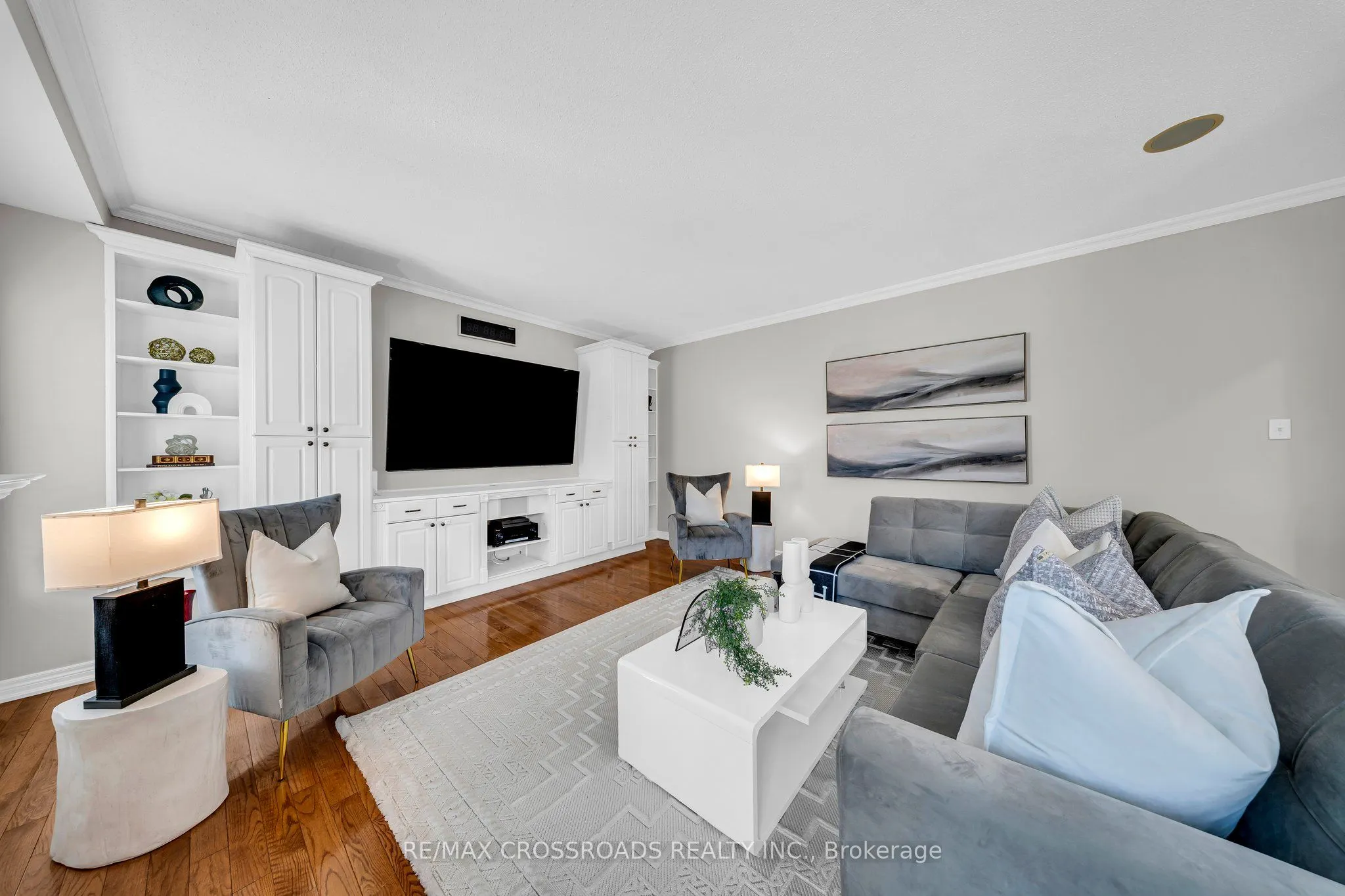 67 Alden Square