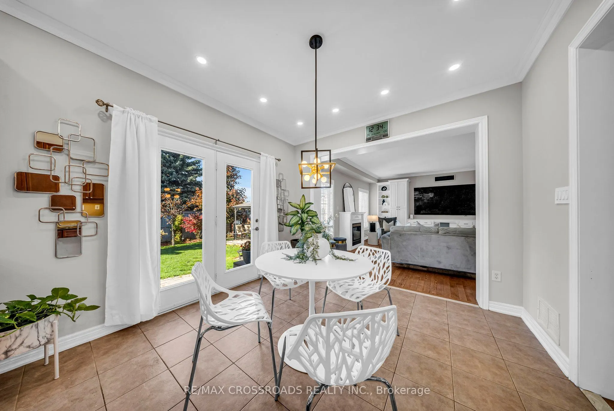 67 Alden Square