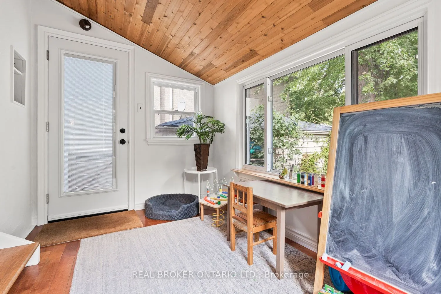 39 Vanbrugh Avenue
