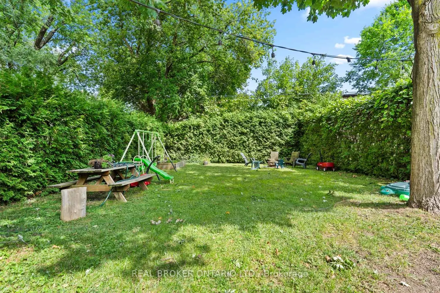 39 Vanbrugh Avenue