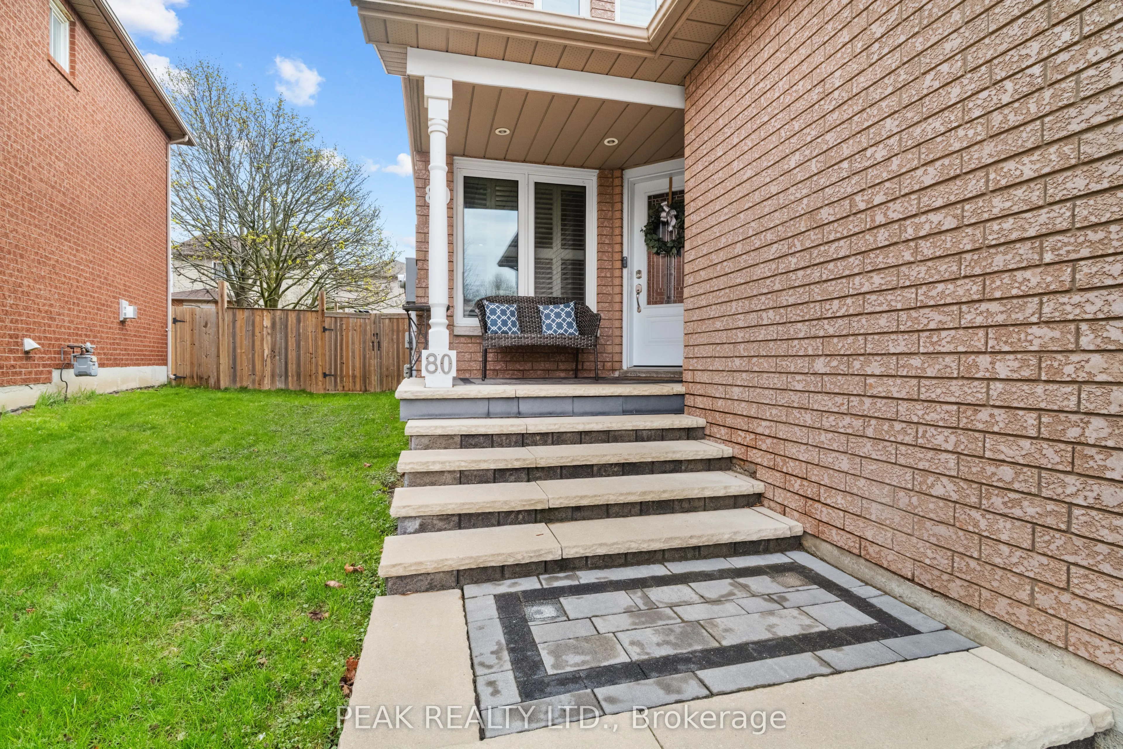 80 Fry Crescent