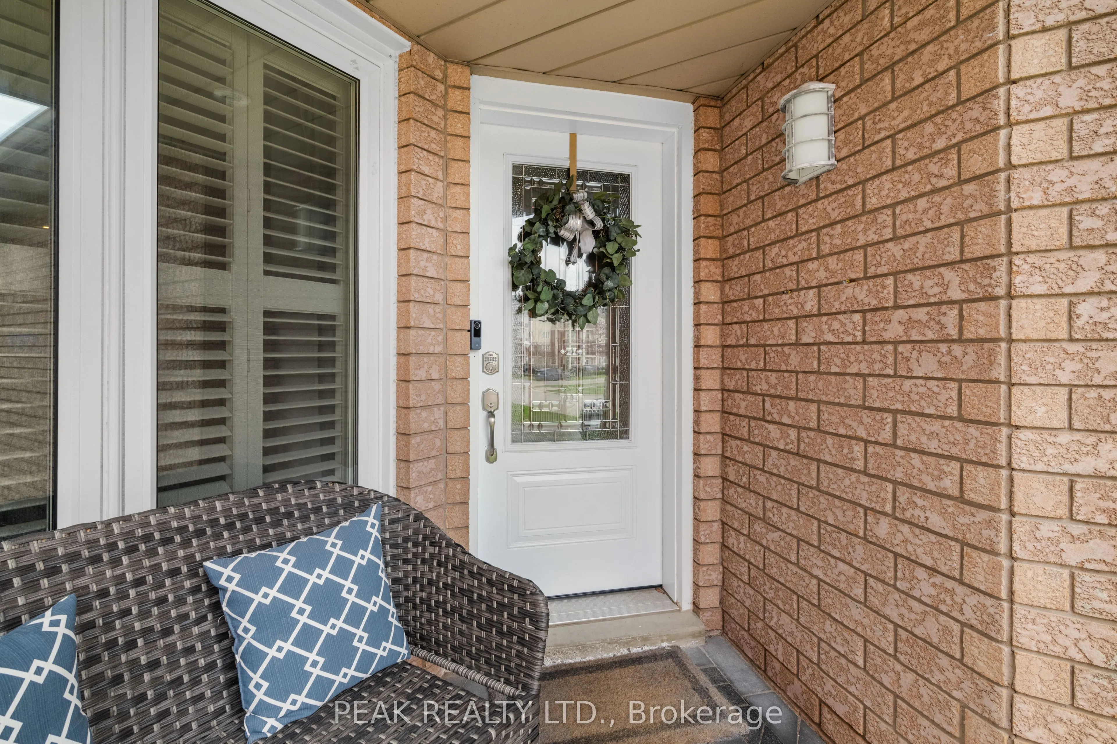80 Fry Crescent