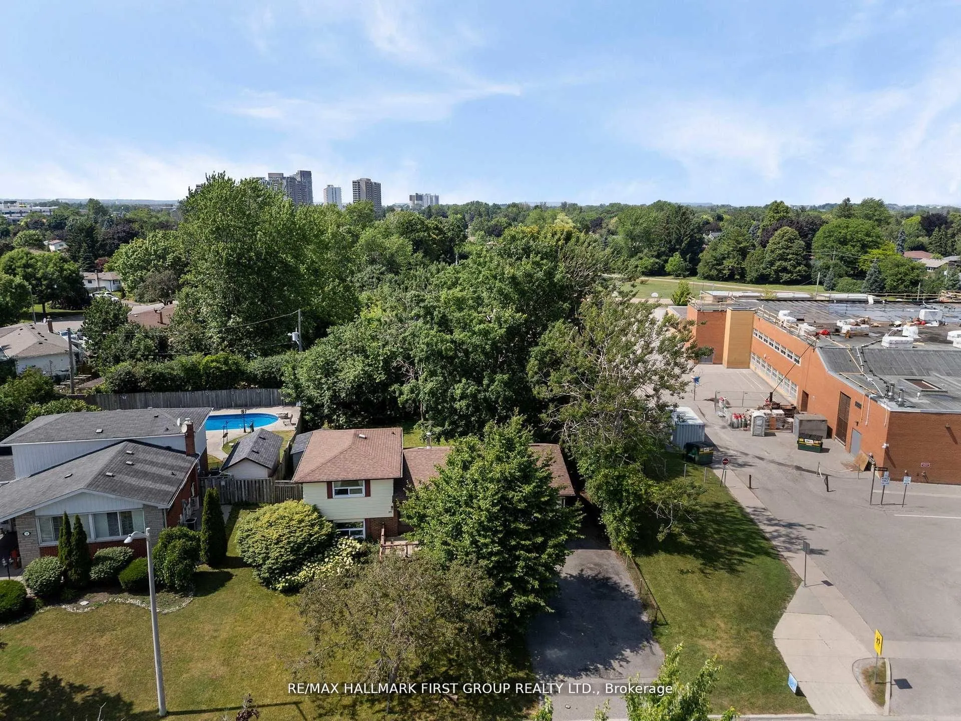 20 Lambard Crescent