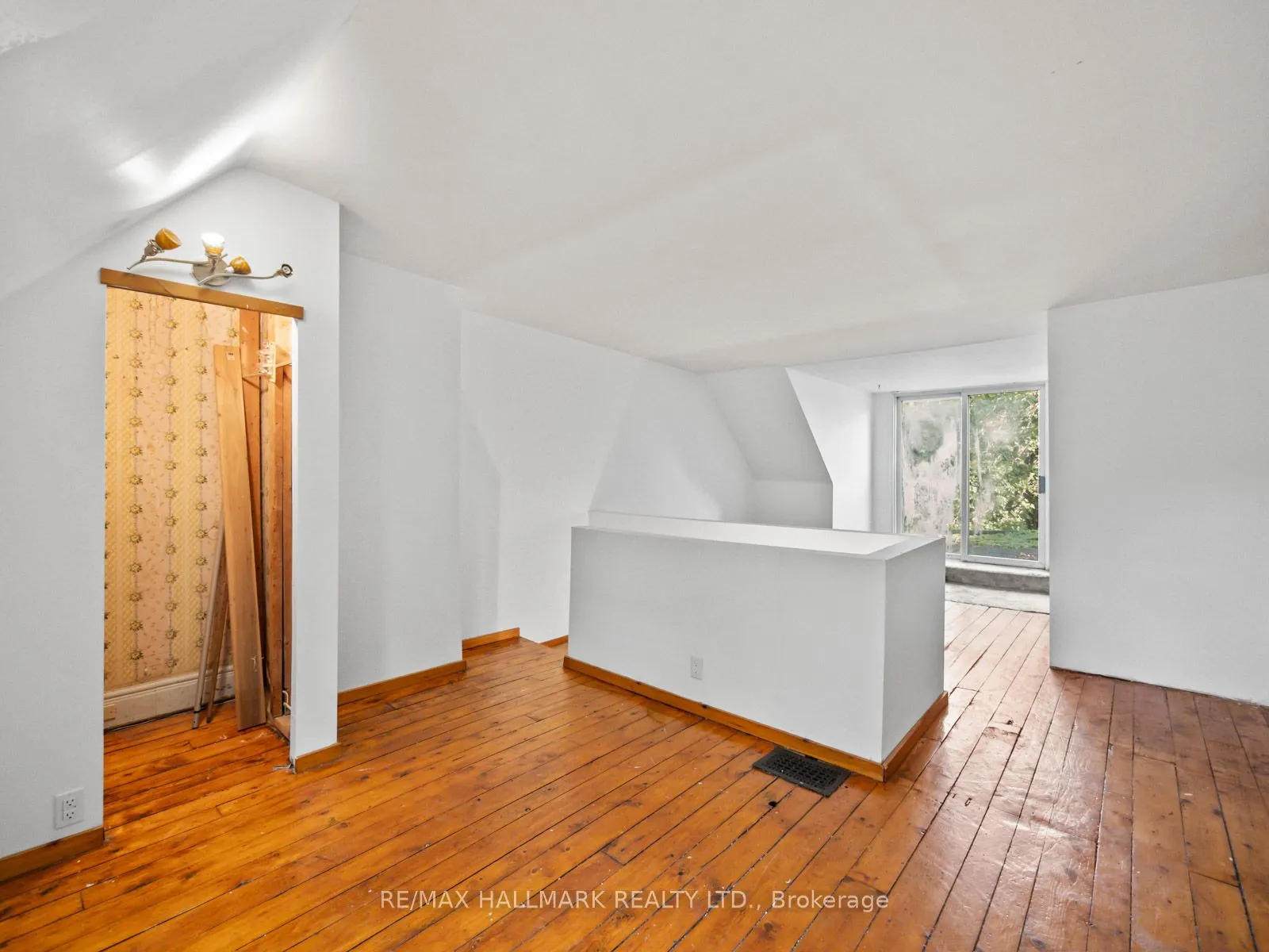 73 Withrow Avenue