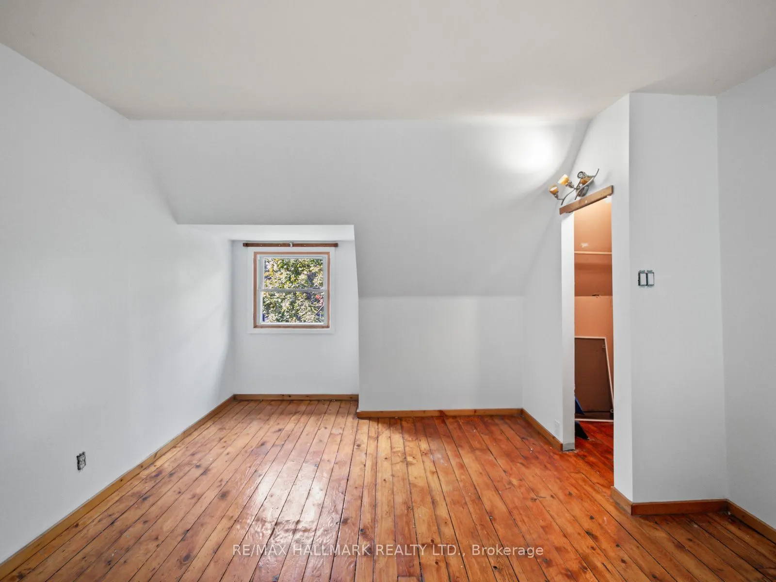 73 Withrow Avenue