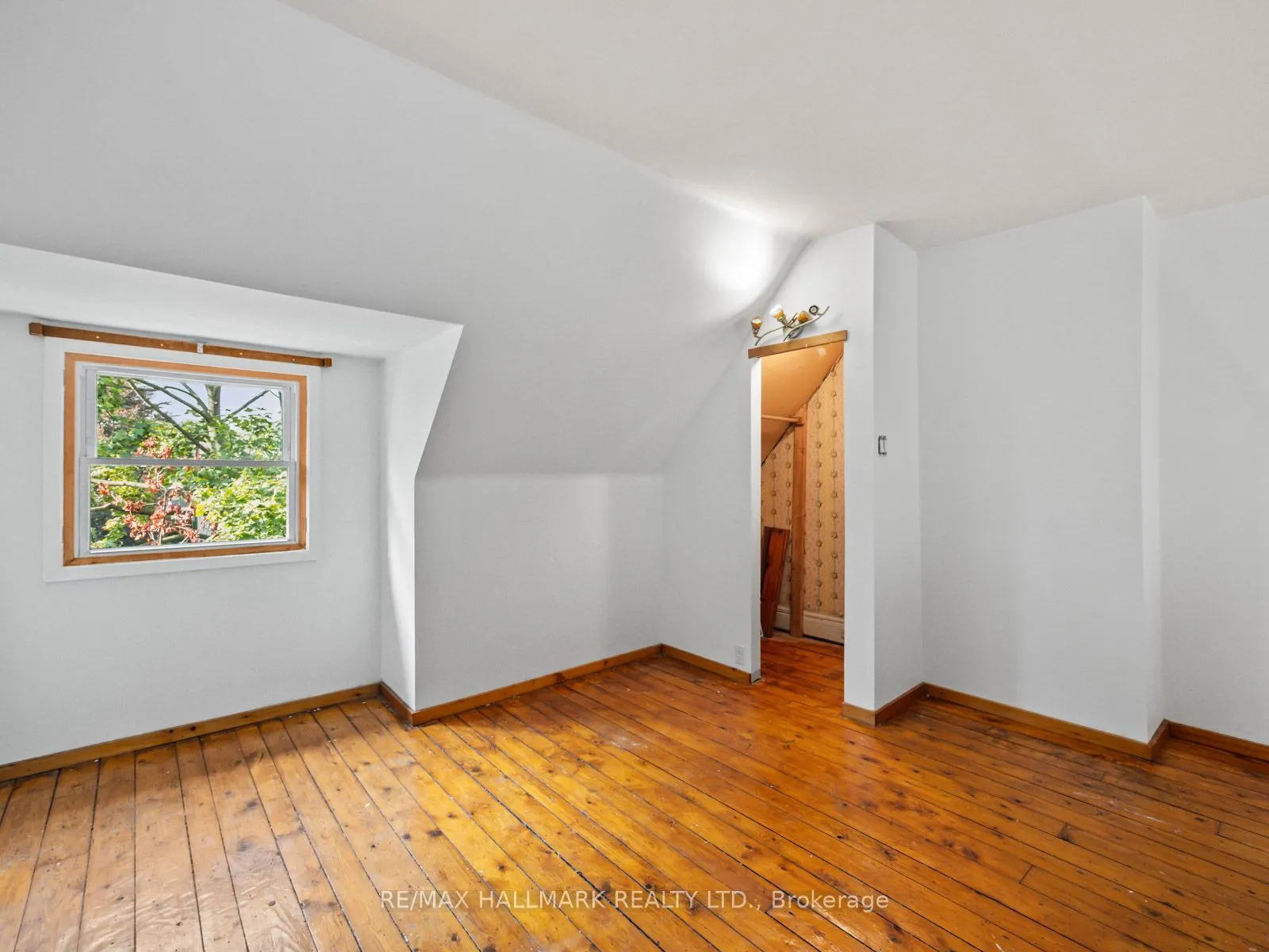 73 Withrow Avenue