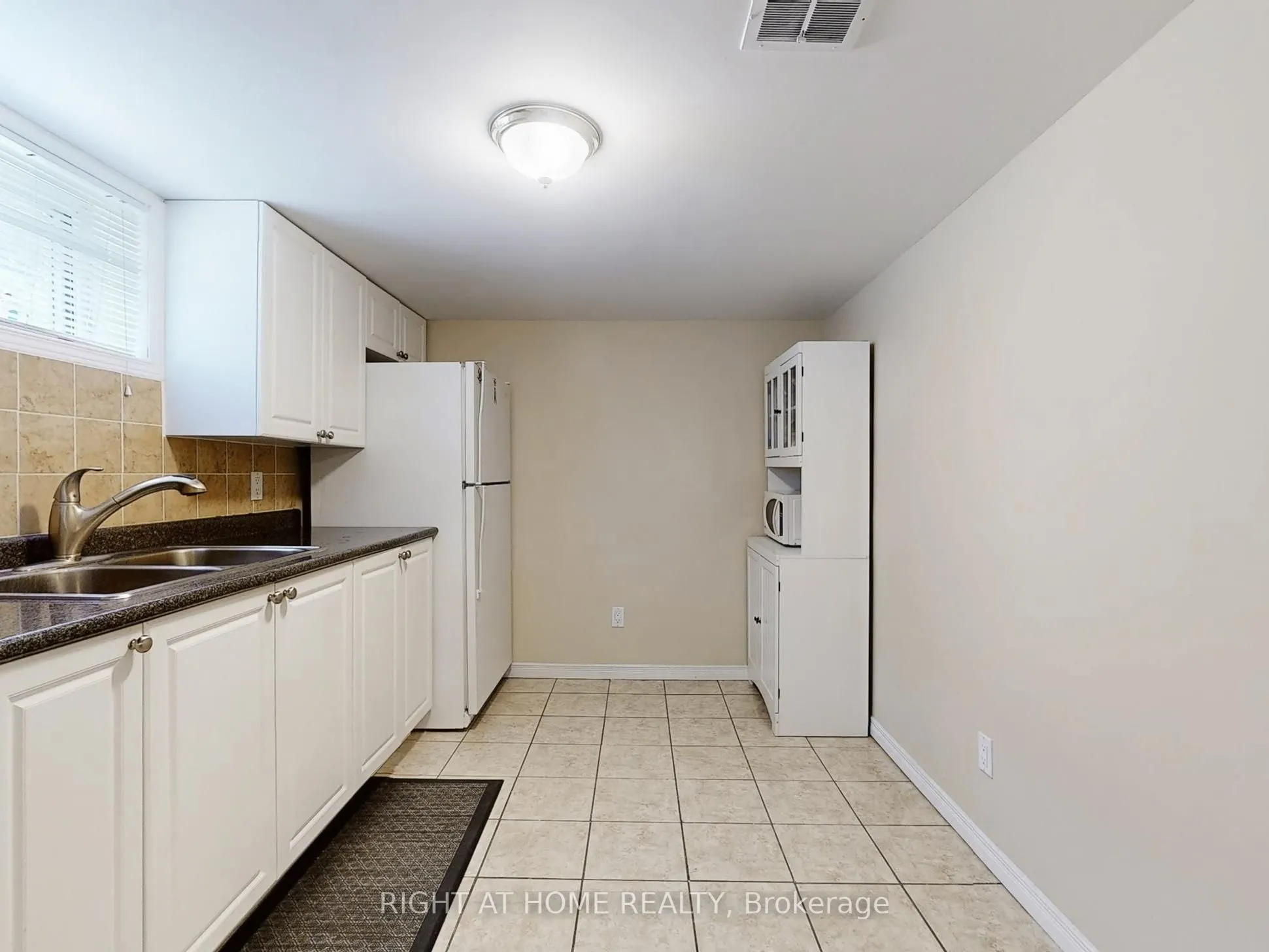 120 Marchington Circle