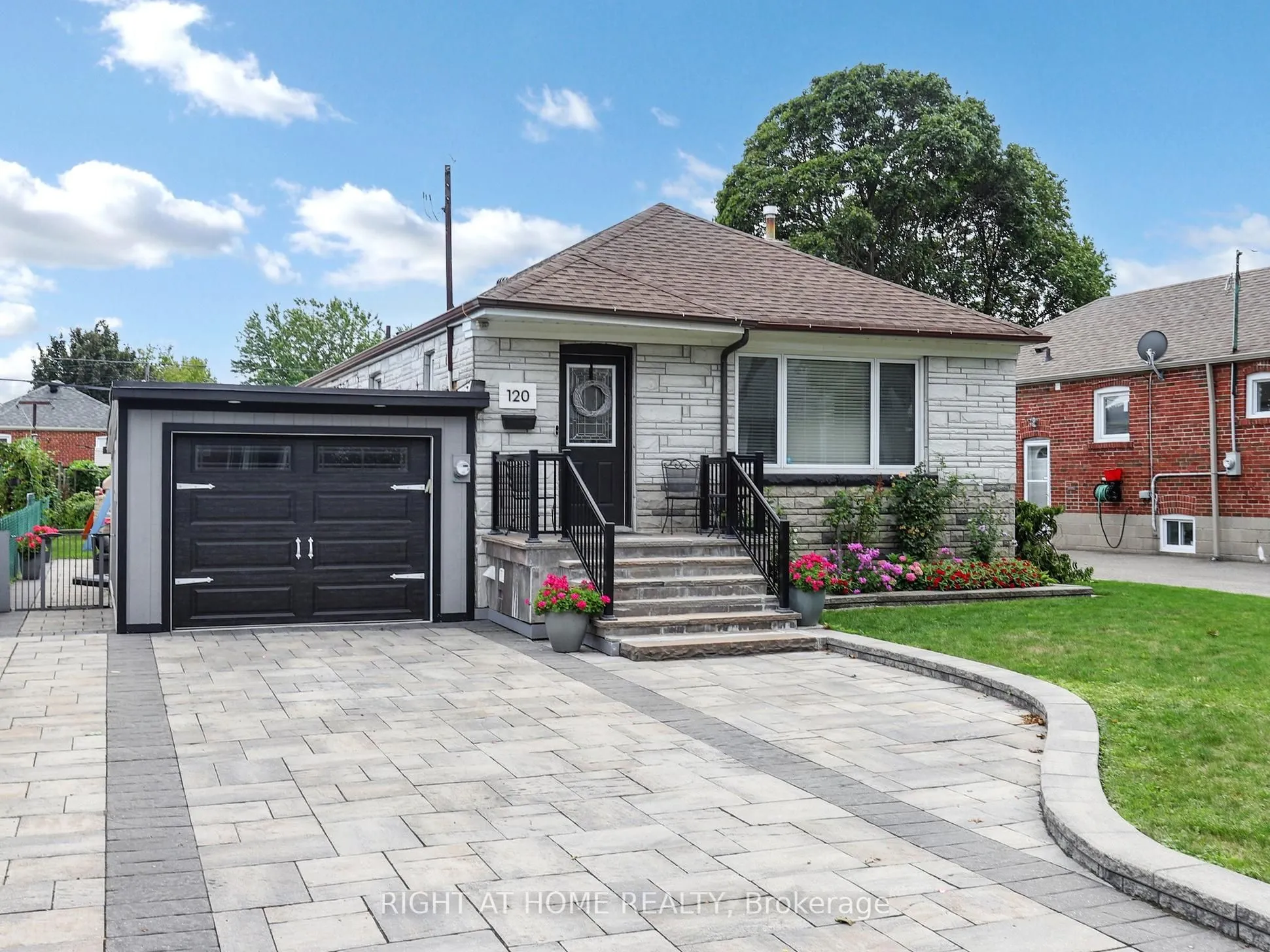 120 Marchington Circle