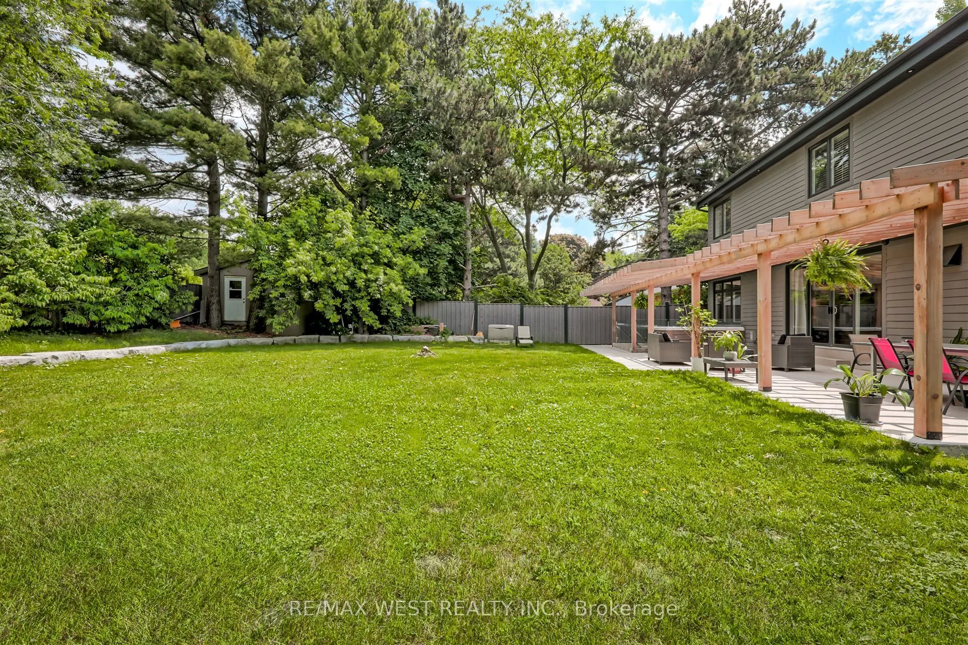 18 Windy Ridge Drive