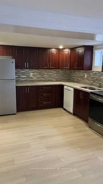 5 Orlando Boulevard