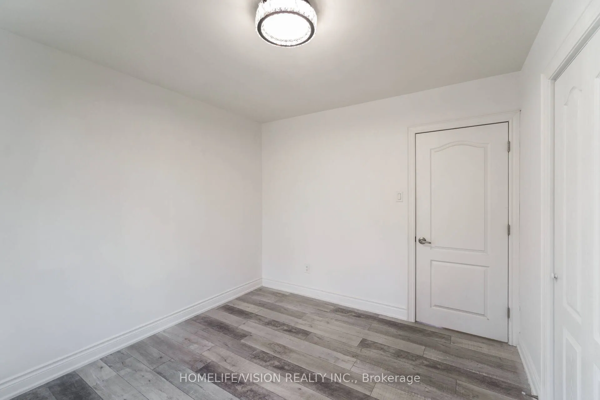 5 Orlando Boulevard