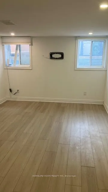 5 Orlando Boulevard