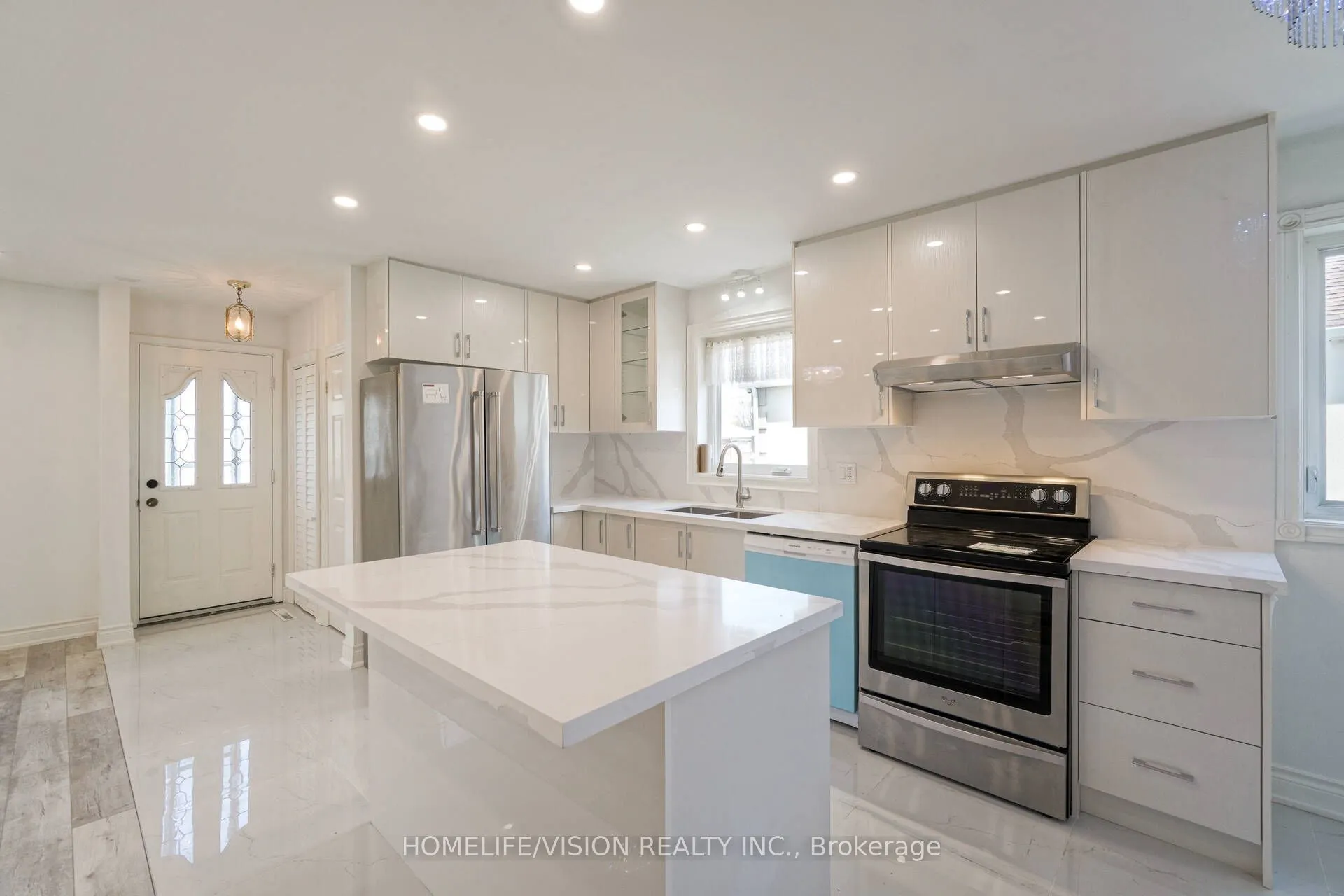 5 Orlando Boulevard