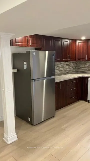 5 Orlando Boulevard