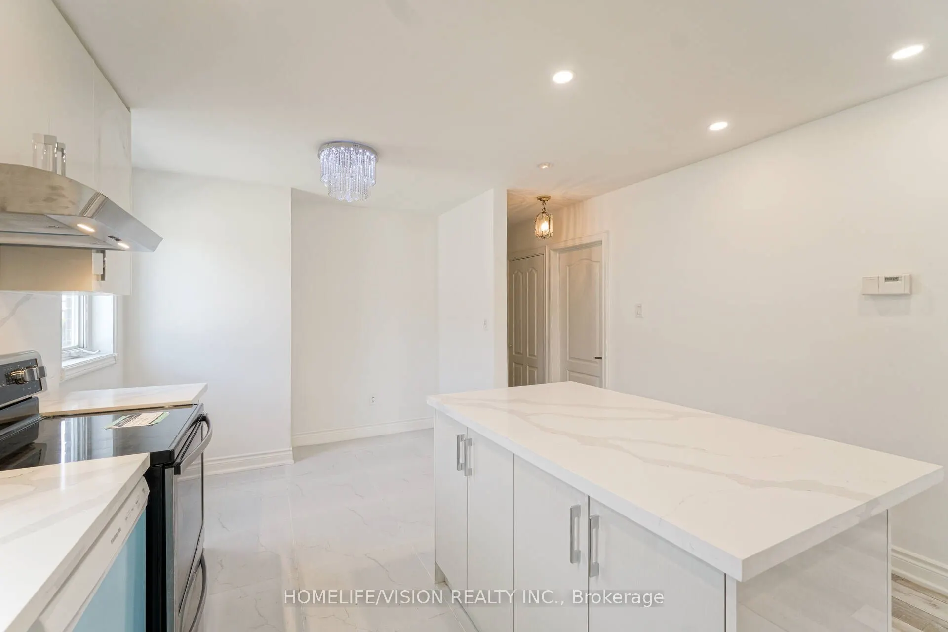 5 Orlando Boulevard