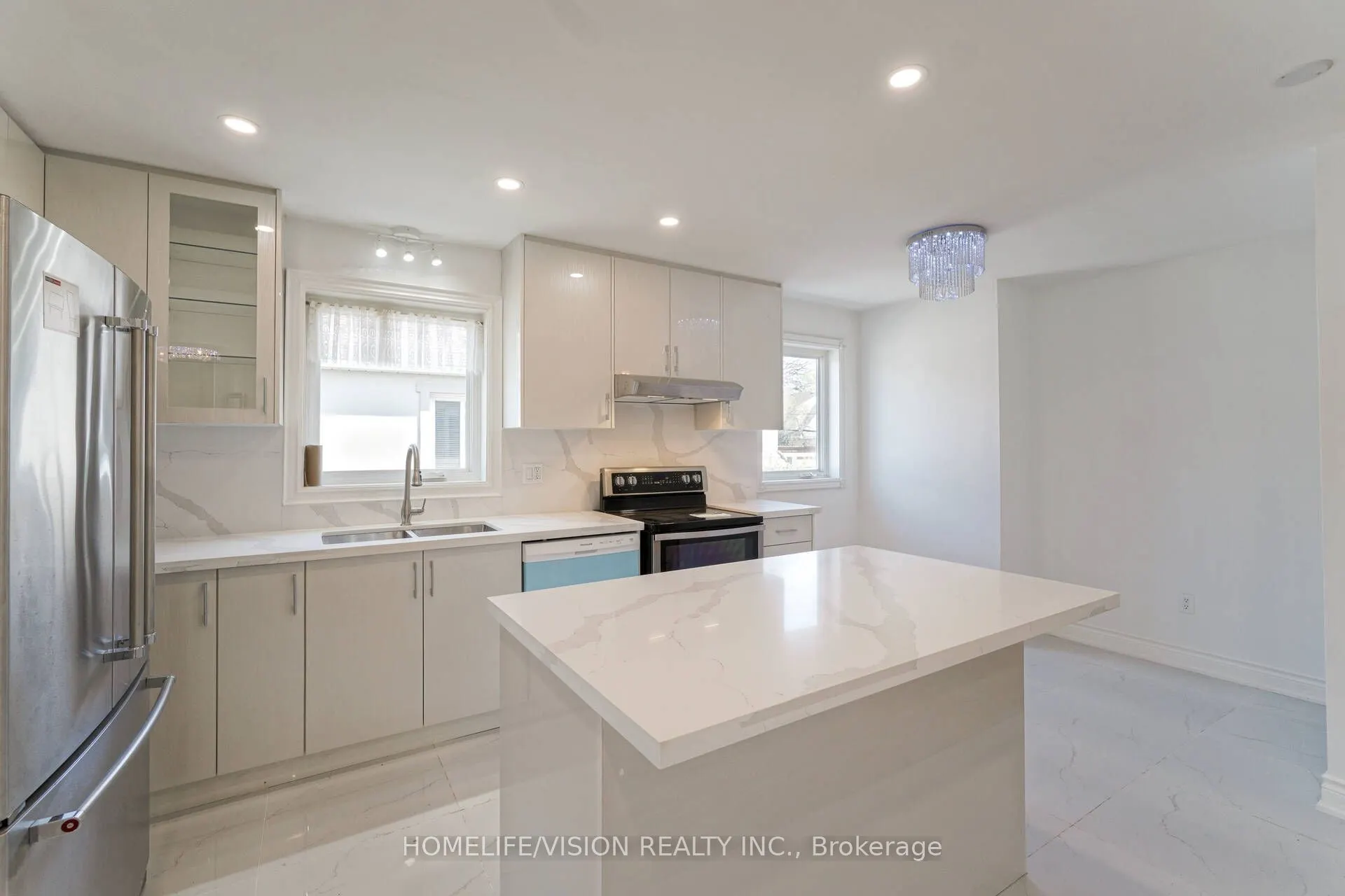 5 Orlando Boulevard