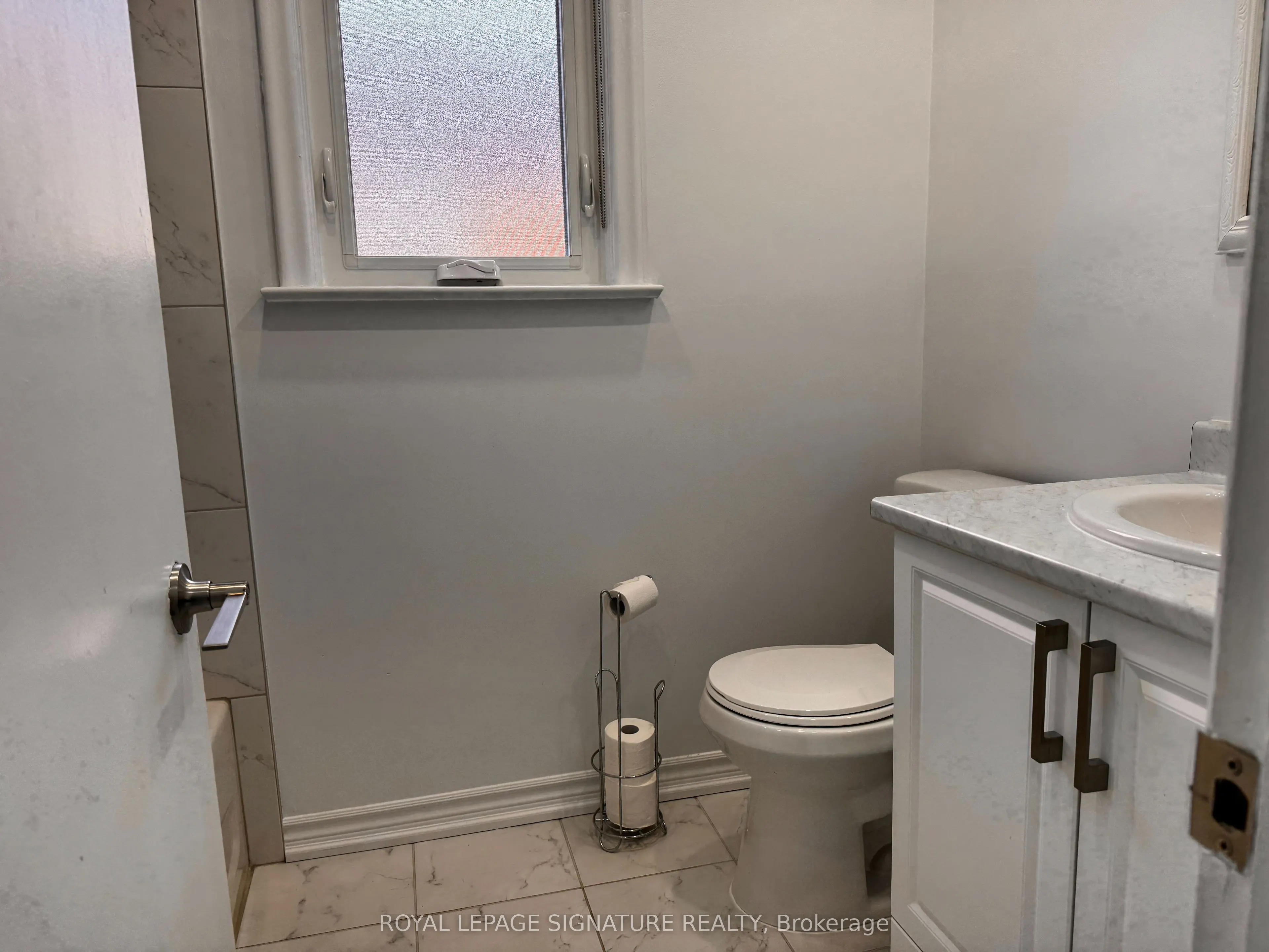 103 Ranstone Gardens, #Main