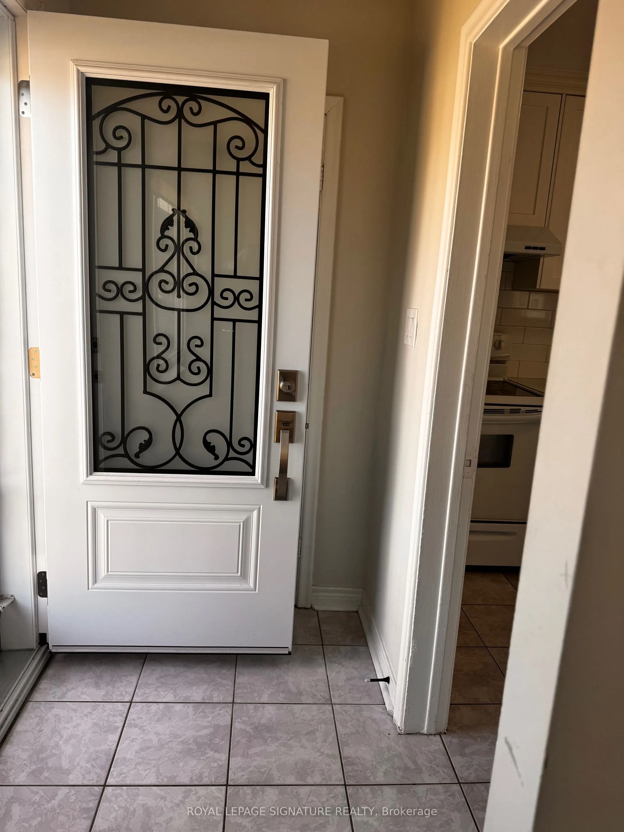 103 Ranstone Gardens, #Main