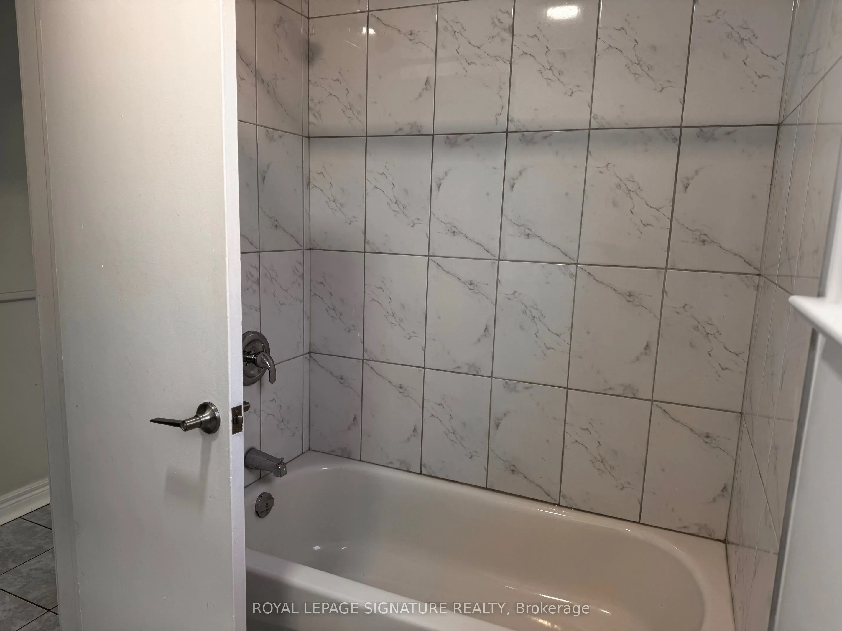 103 Ranstone Gardens, #Main