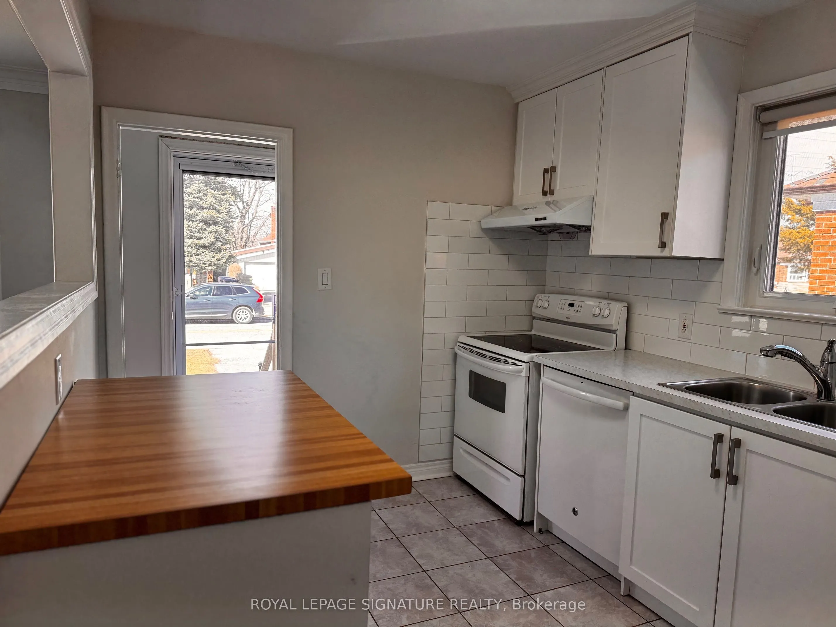 103 Ranstone Gardens, #Main