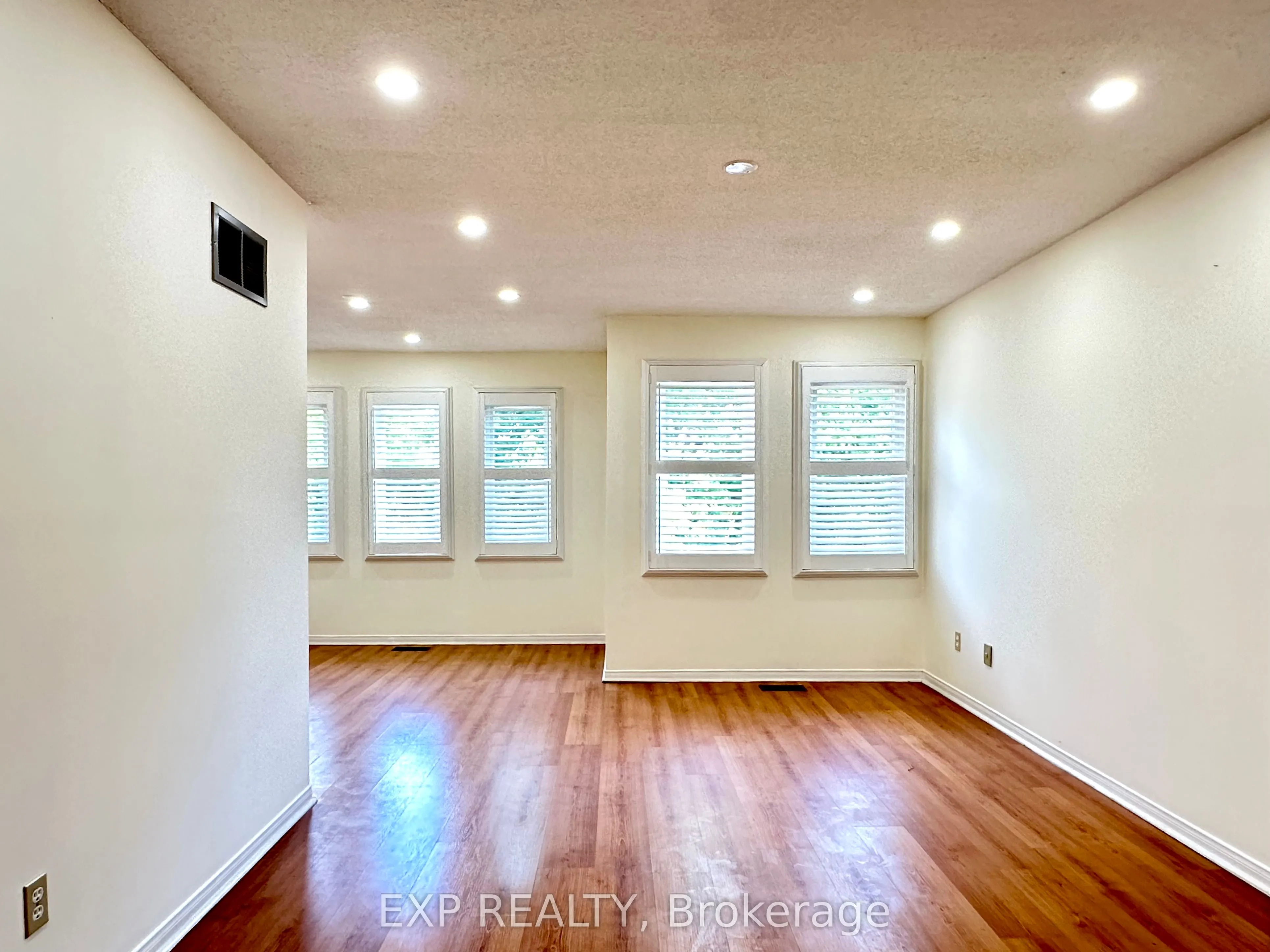 16 Sullivan Drive