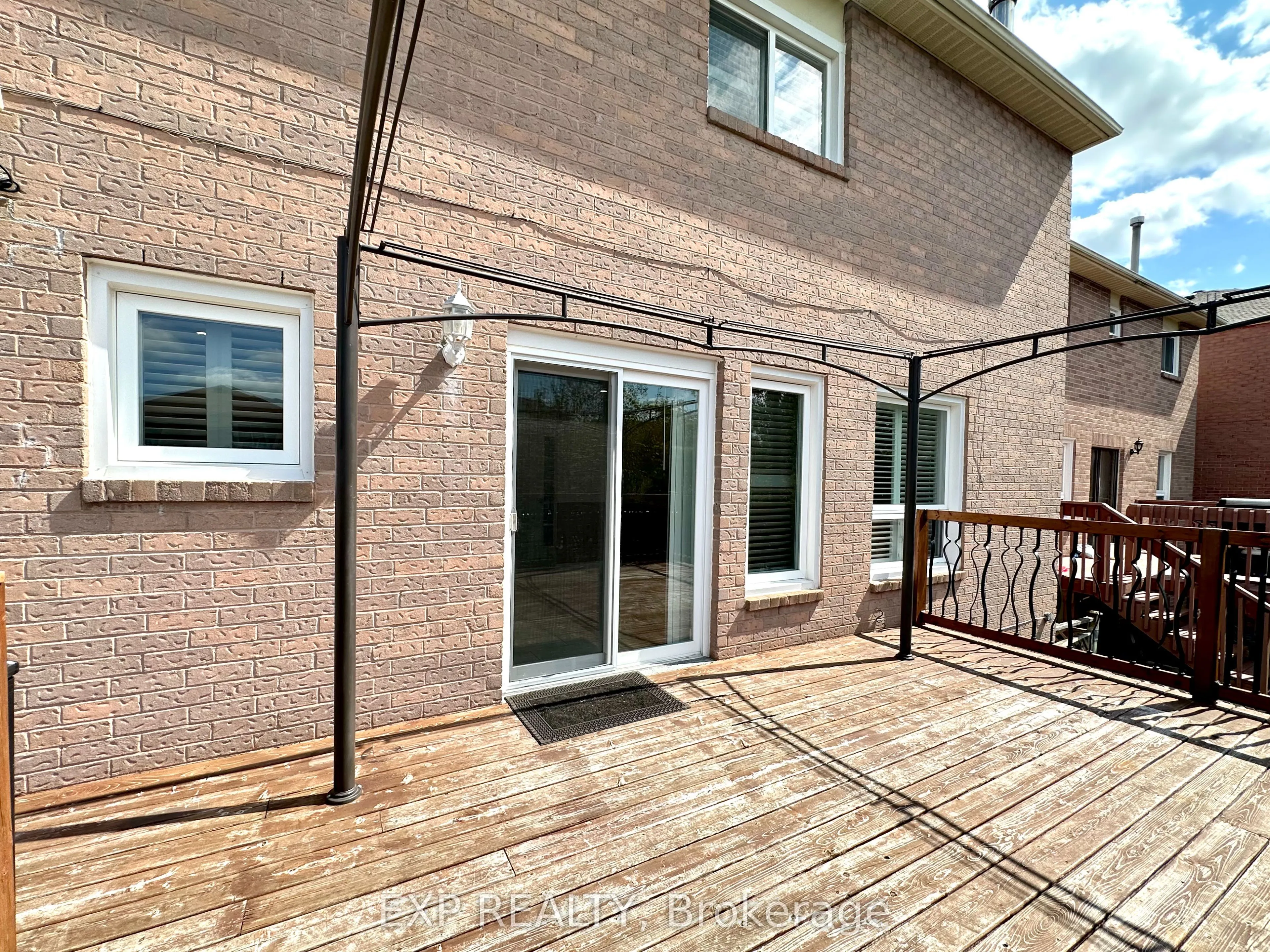 16 Sullivan Drive