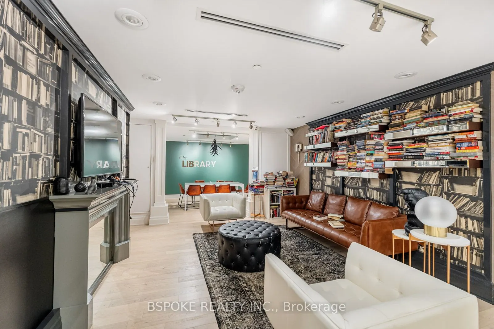 1190 Dundas Street E, #805