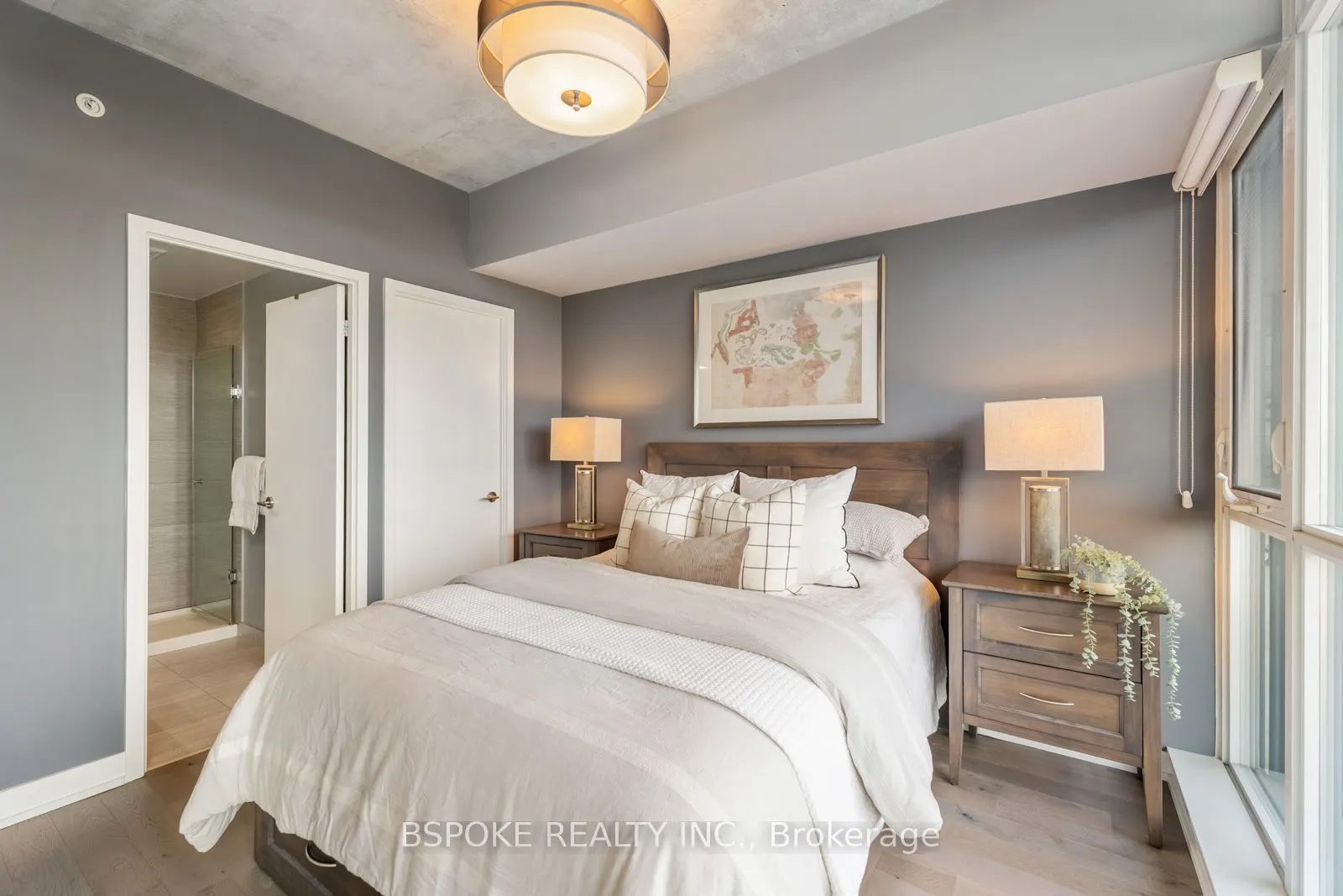 1190 Dundas Street E, #805