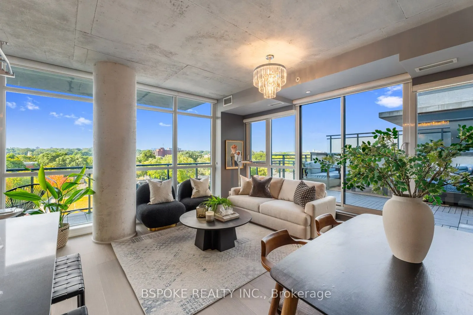 1190 Dundas Street E, #805