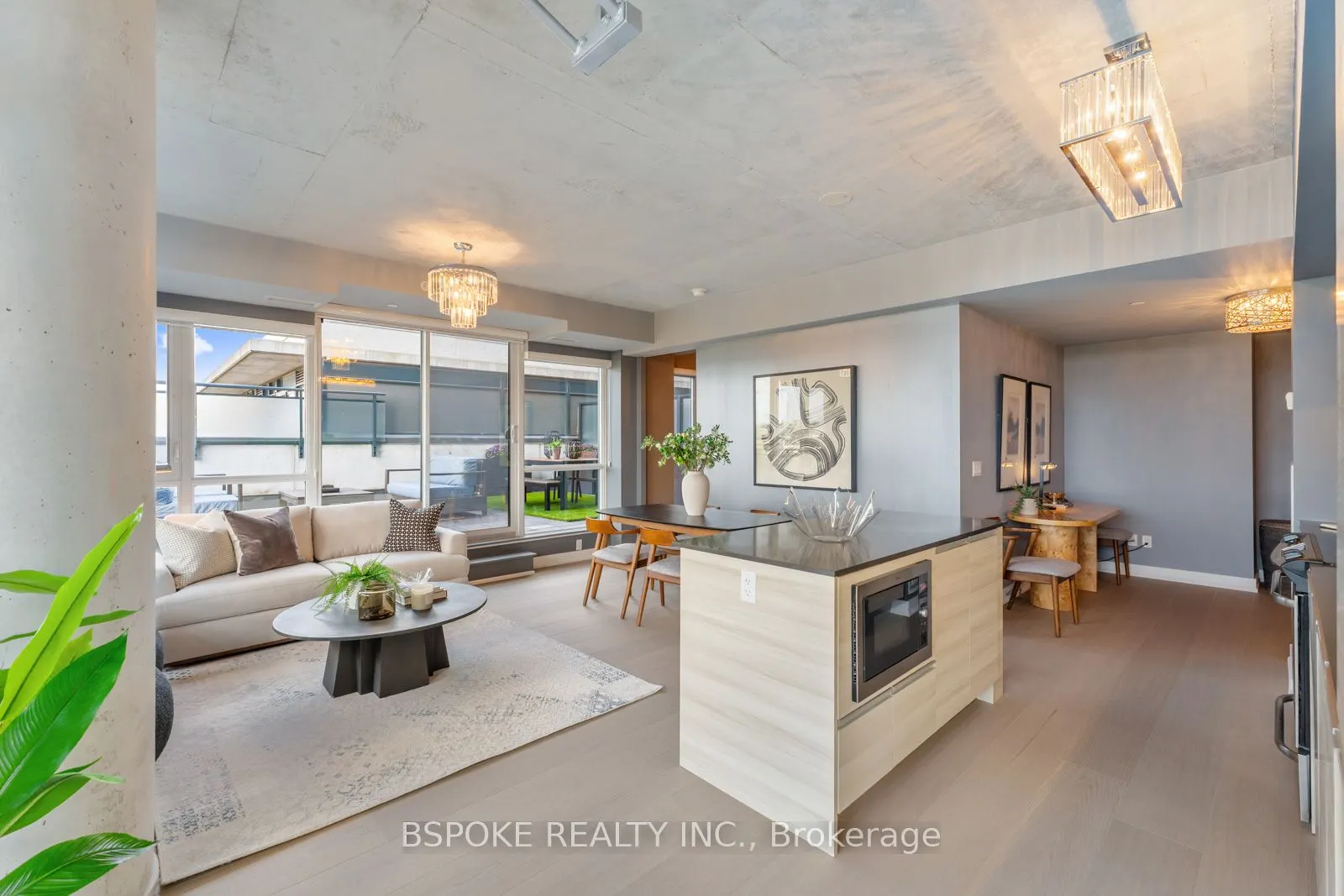 1190 Dundas Street E, #805