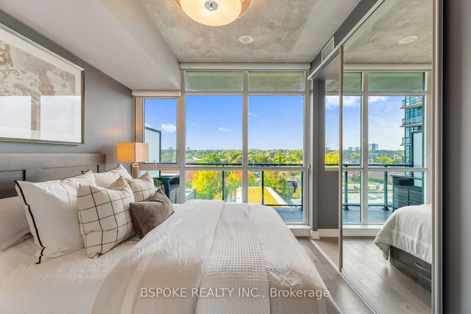 1190 Dundas Street E, #805