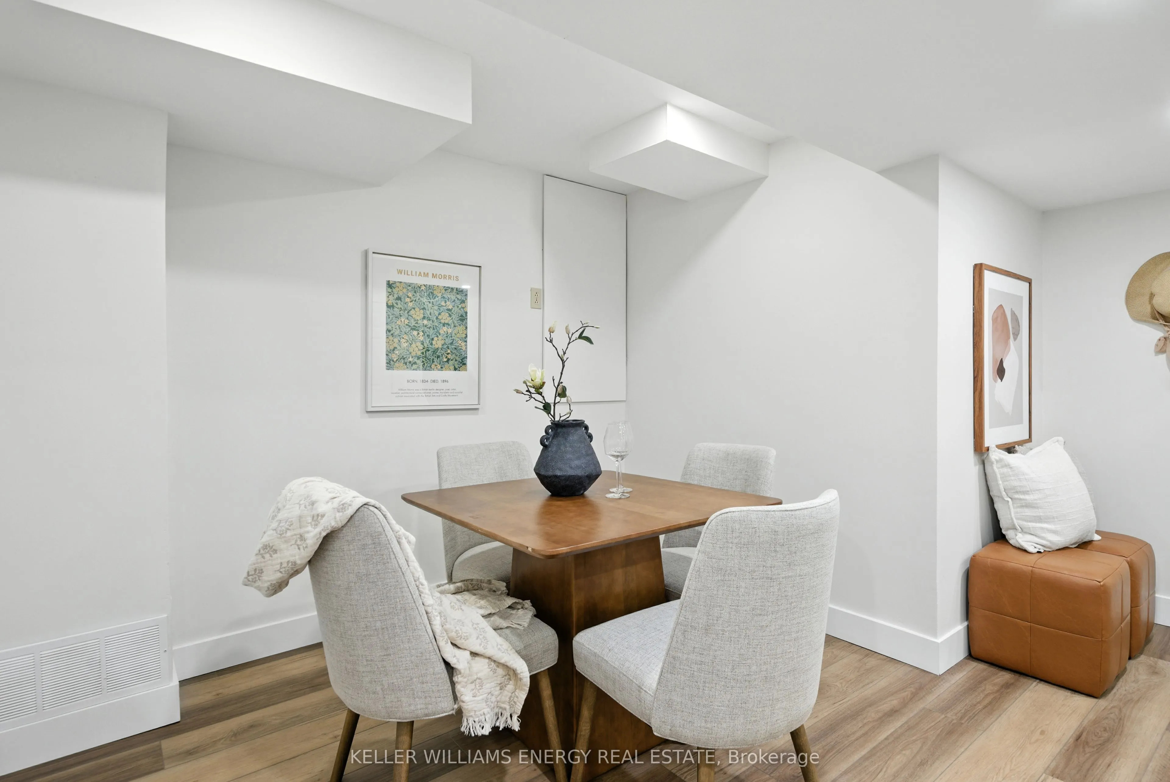 9 Glen Ray Court