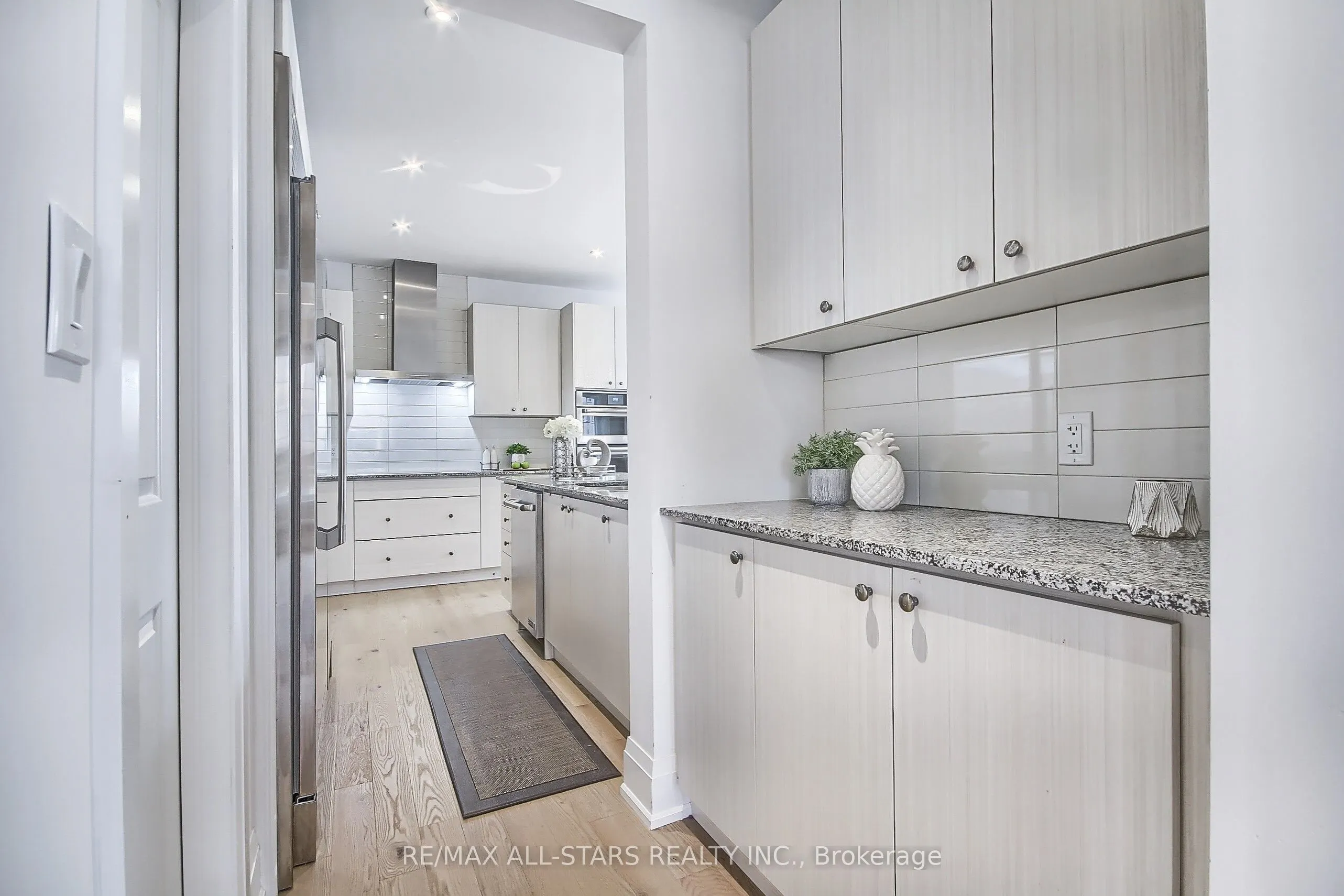 18 Pennine Drive