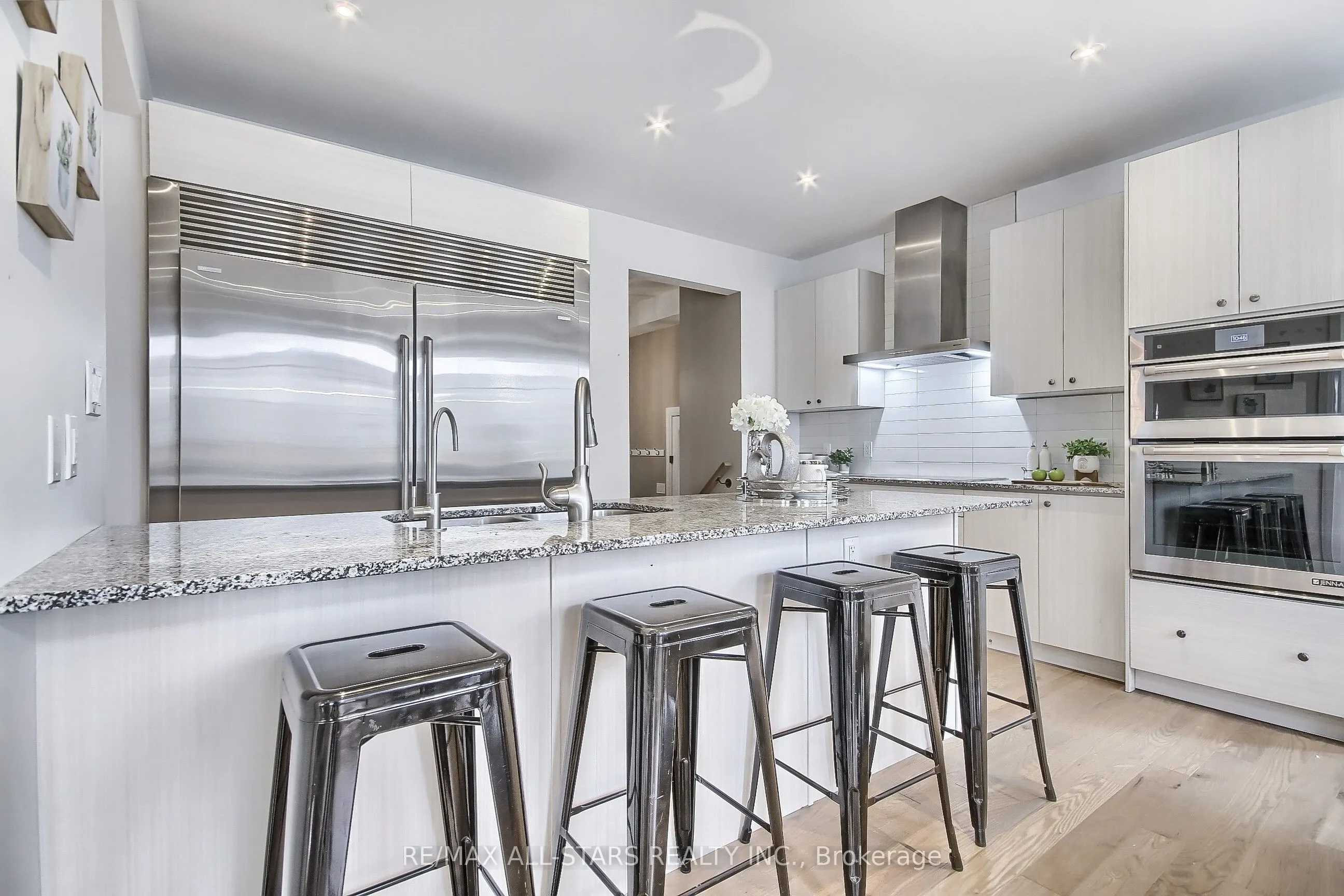 18 Pennine Drive