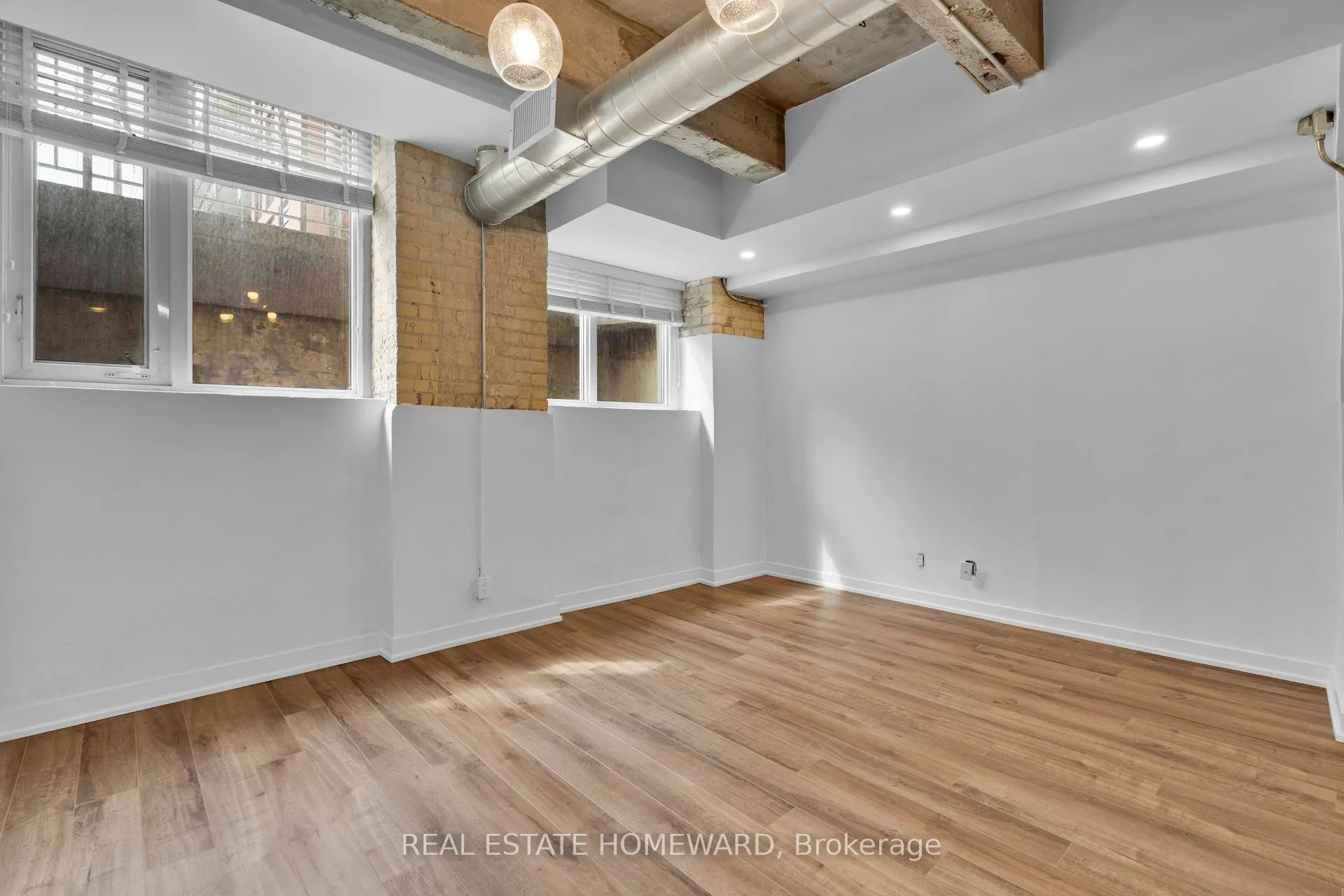 201 Carlaw Avenue, #128